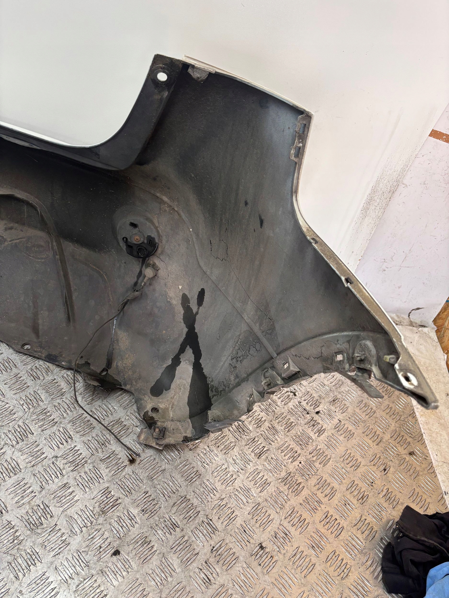 ZADNÝ NÁRAZNÍK NISSAN QASHQAI J10 06- PDC