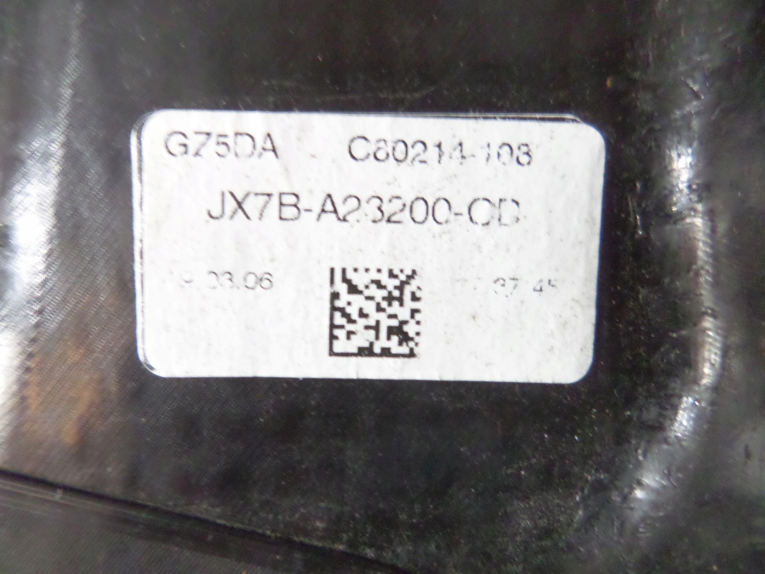 PRAVE PREDNE STAHOVANIE OKNA FORD FOCUS MK4 18-