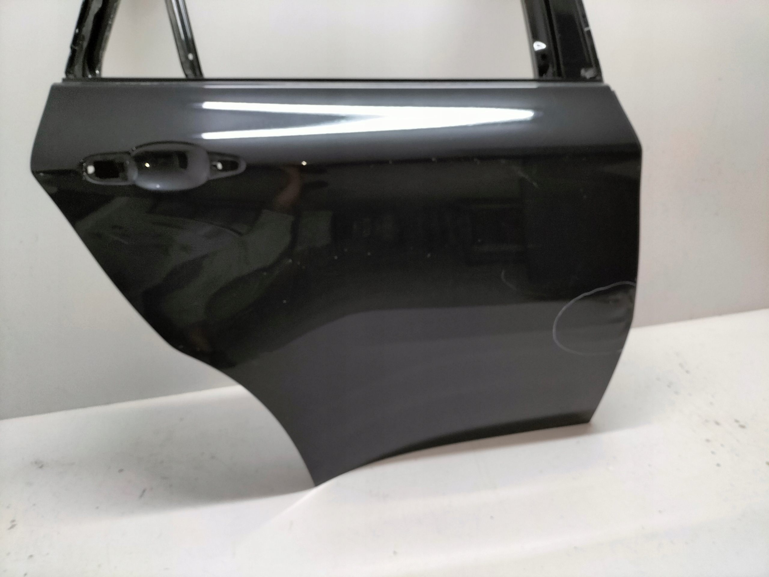 PRAVE ZADNE DVERE BMW X6 E71 08-13
