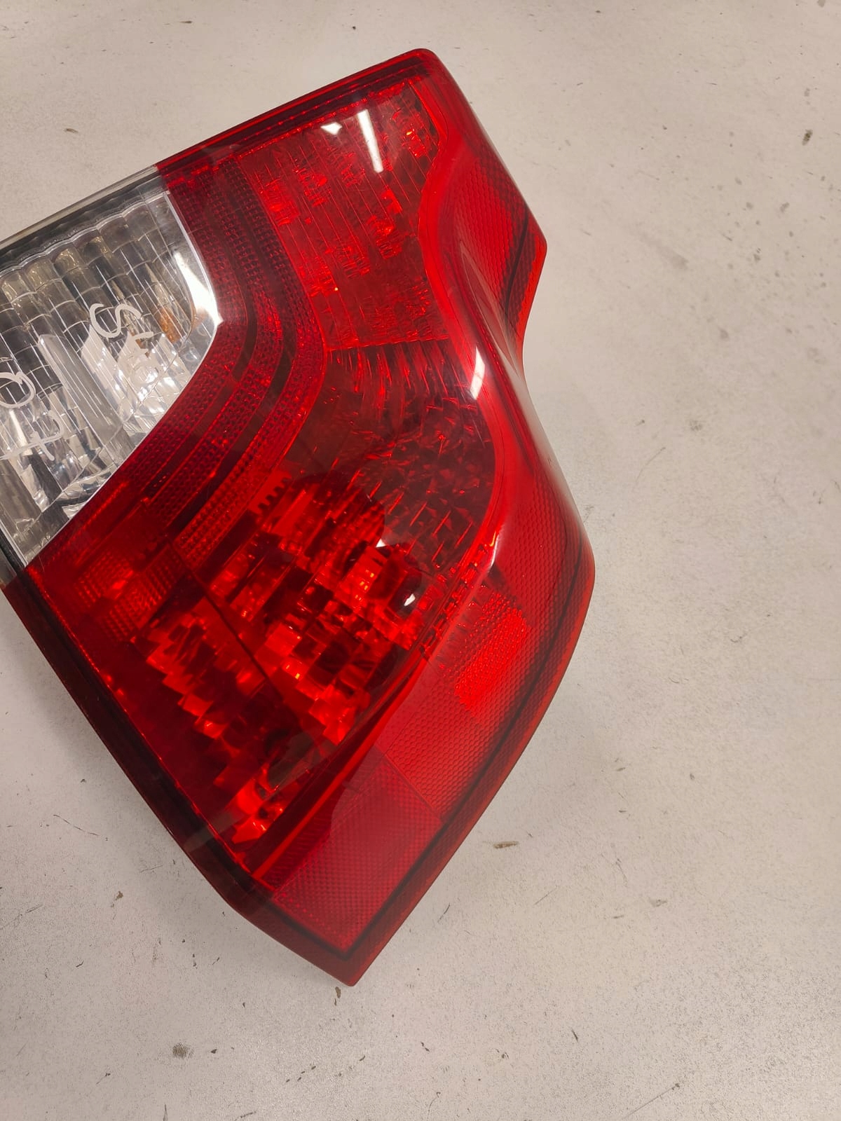 Volvo s40 II lift 07-11 31214607 PRAVE ZADNE SVETLO