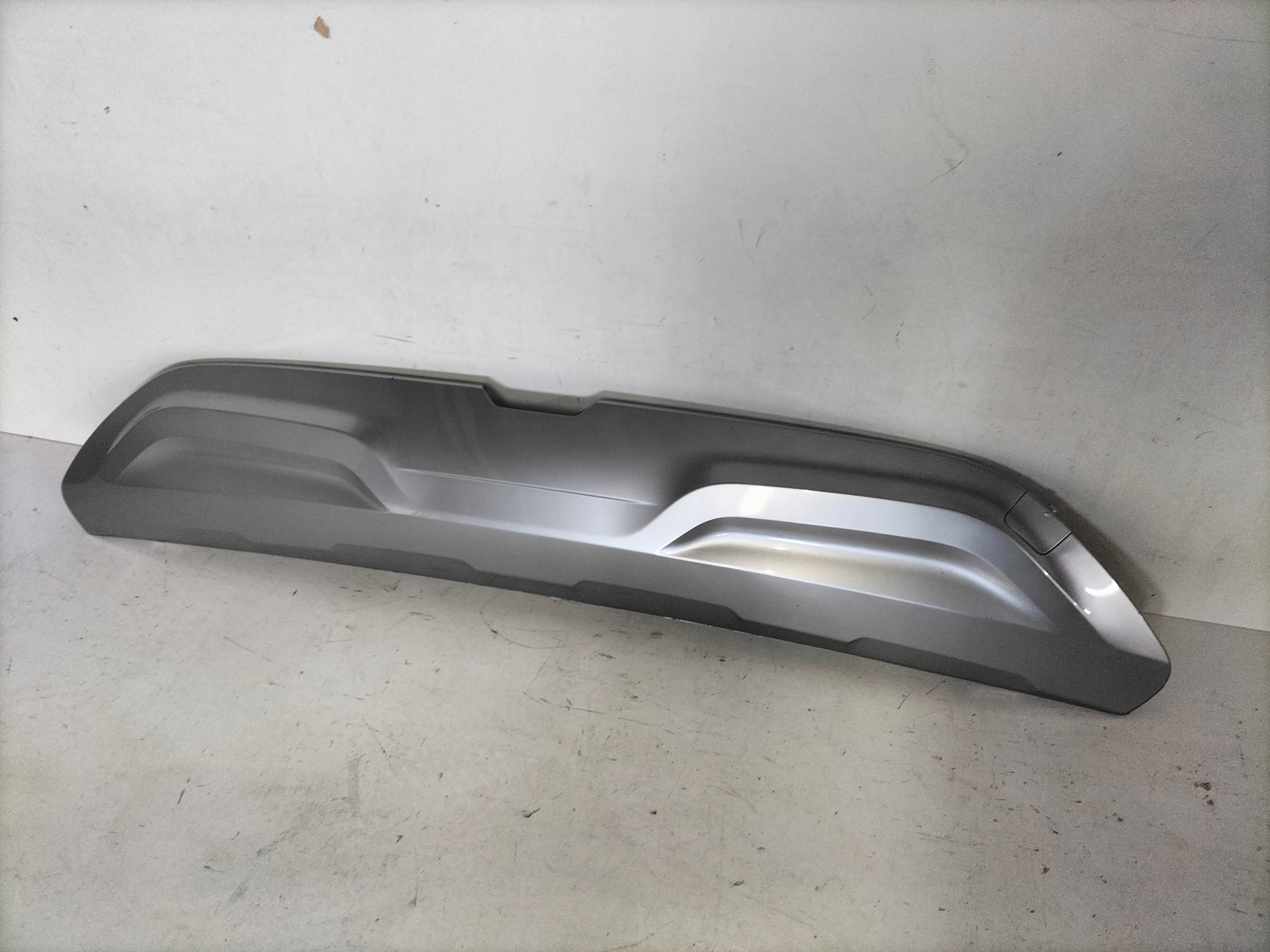 SPOJLER LIŠTA ZADNÉHO NÁRAZNÍKA KIA SPORTAGE 5 V 21-