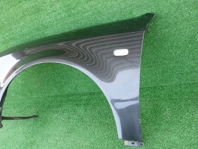 AUDI A6 C5 97- ĽAVÝ PREDNÝ BLATNÍK