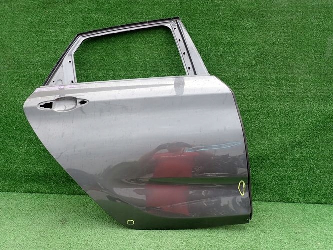 BMW F45 2 ACTIVE TOURER PRAVE ZADNE DVERE