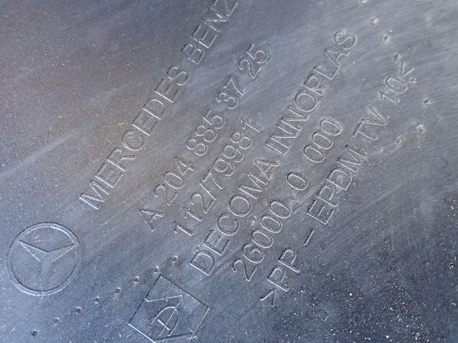 MERCEDES W204 C-KLASA AMG 07-10 PREDNÝ NÁRAZNÍK