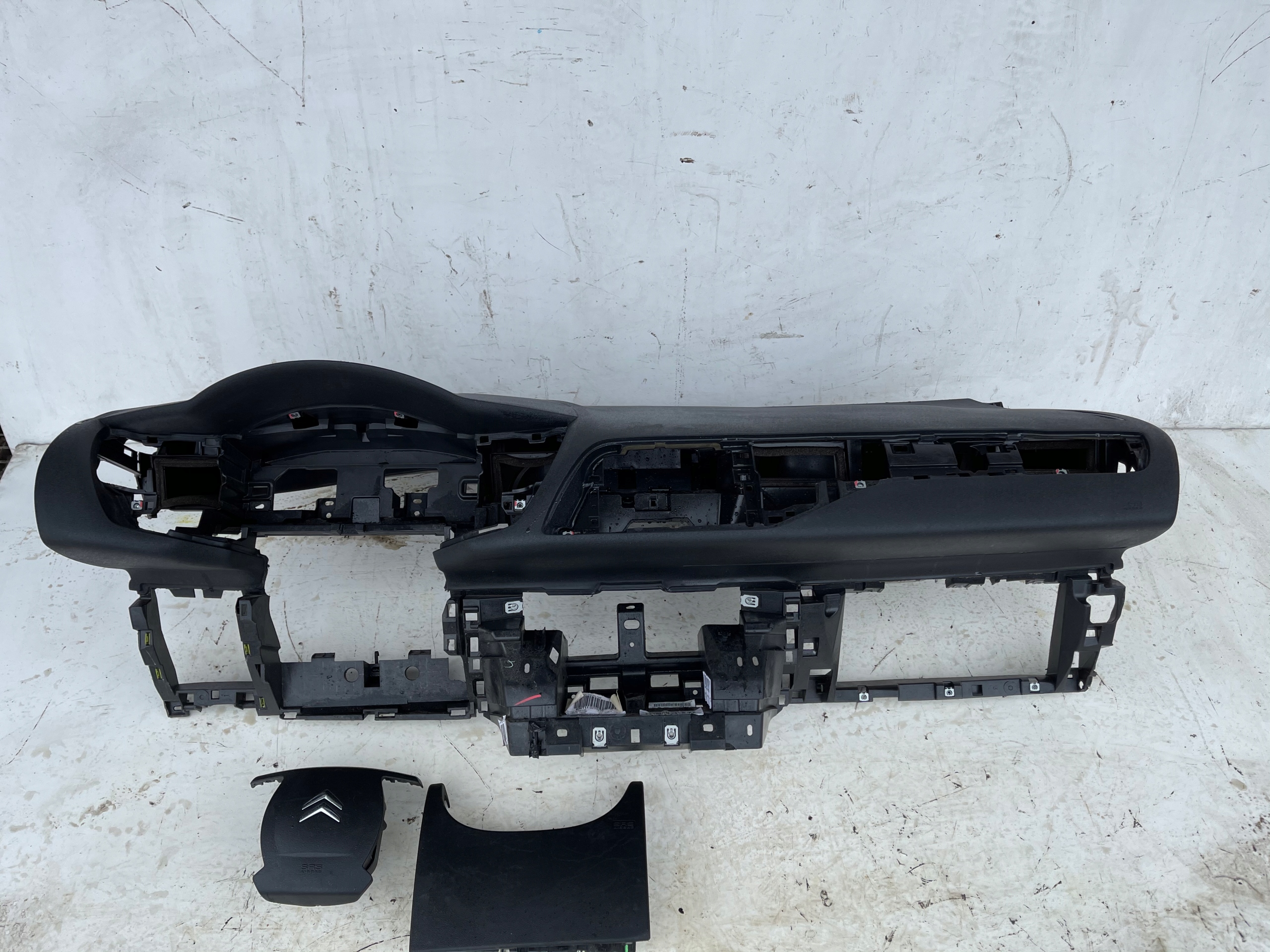 PRÍSTROJOVÁ DOSKA AIRBAG CITROEN C5 III 08-