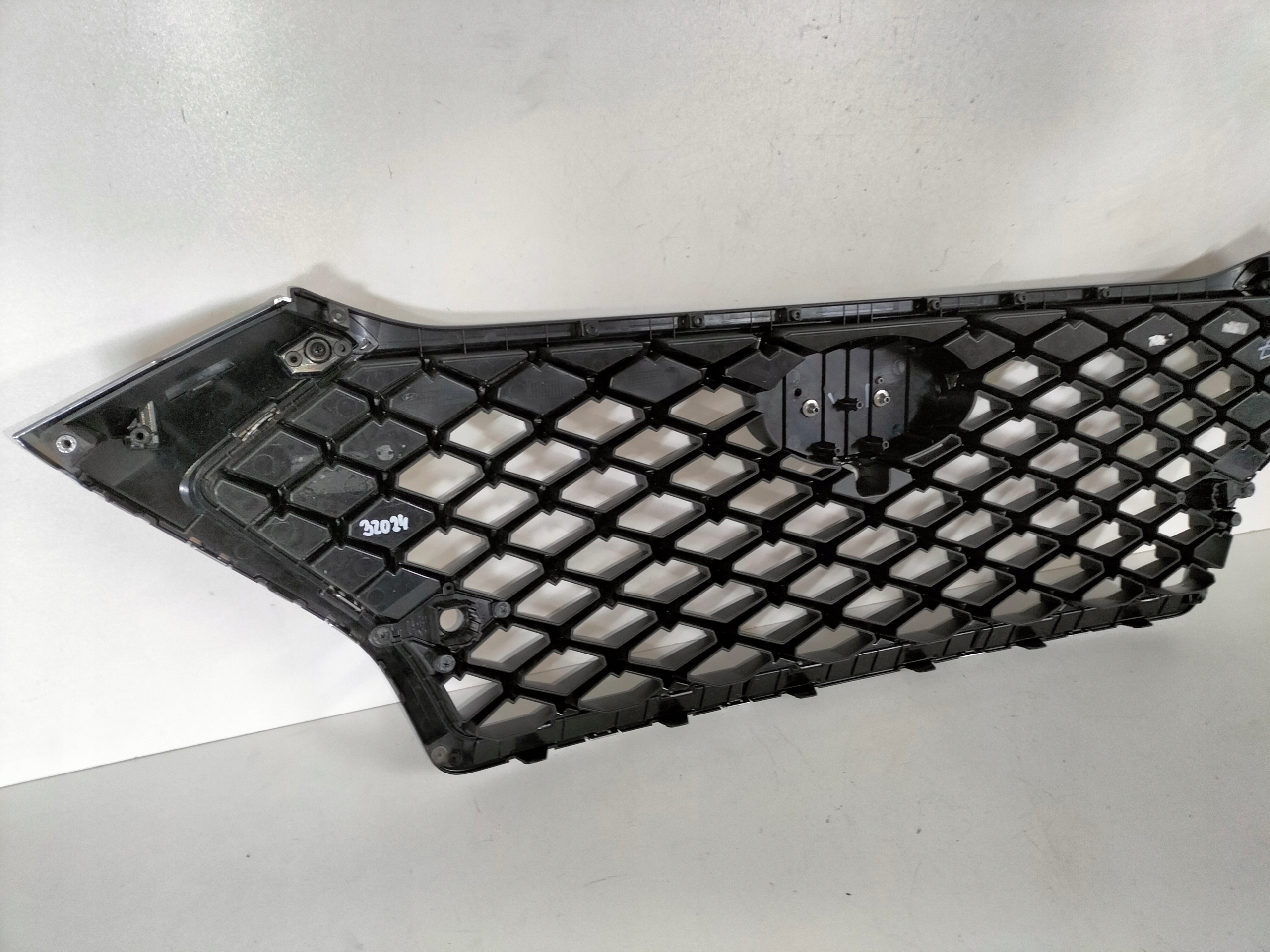 MRIEZKA LISTA HYUNDAI TUCSON III LIFT 18- N-LINE szary STRED