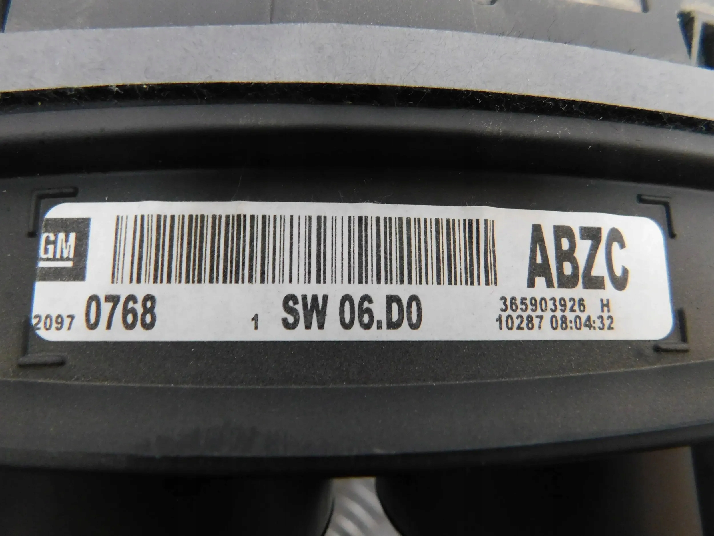 TACHOMETER BUDIKY OPEL INSIGNIA A 2.0 CDTI