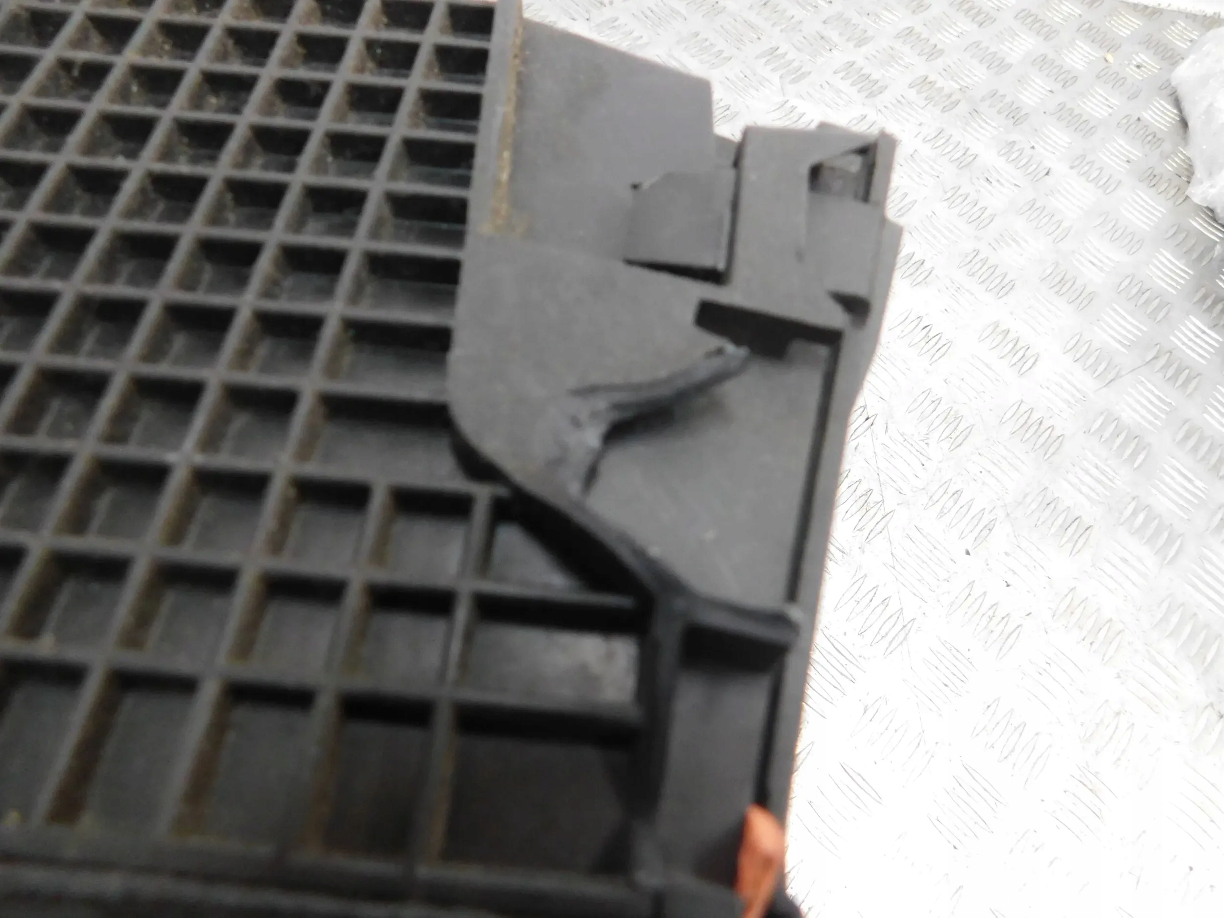 OBAL VZDUCHOVÉHO FILTERA DACIA SANDERO II 1.5 DCI