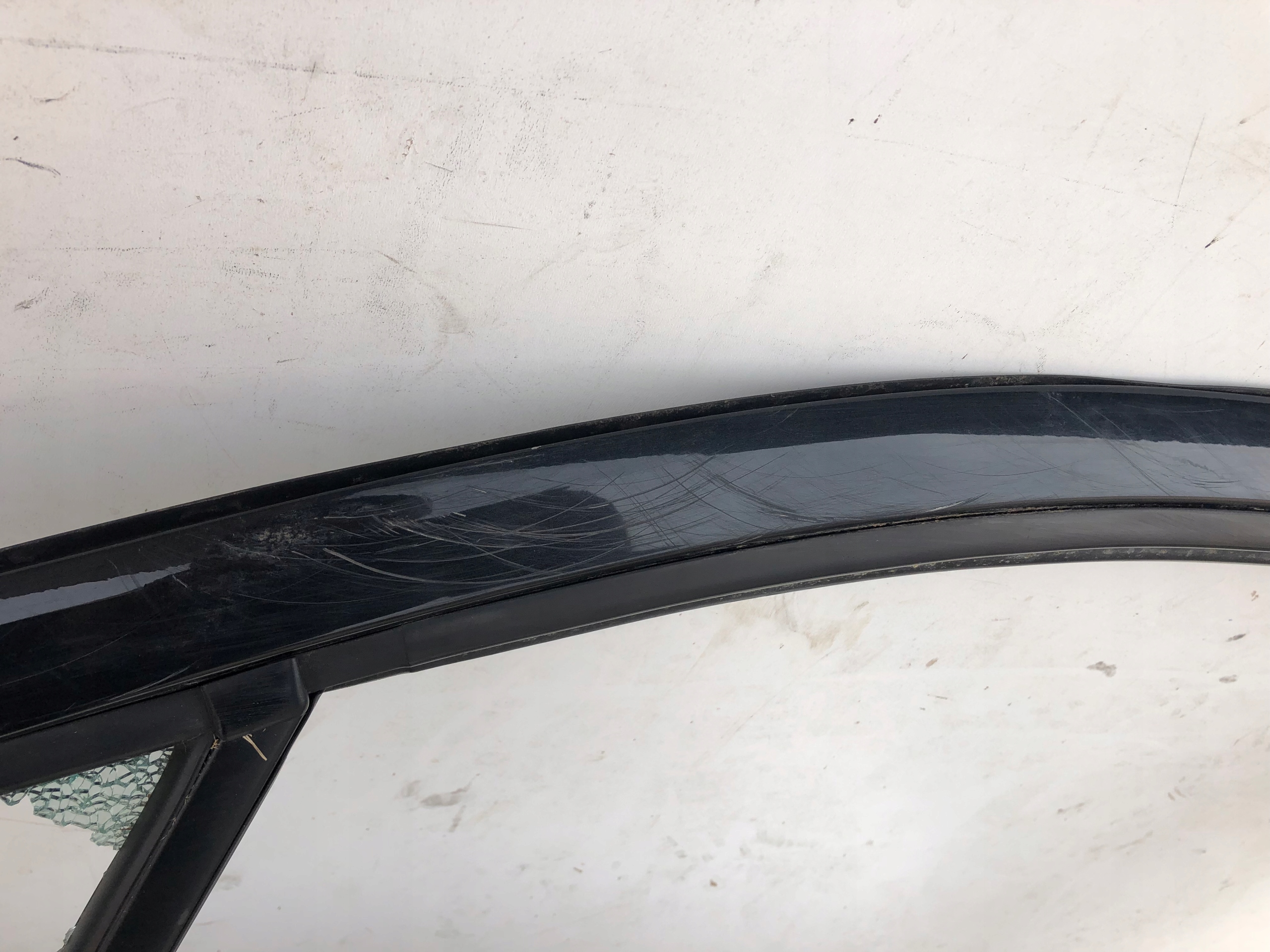 ĽAVÉ PREDNÉ DVERE OPEL AGILA B SPLASH