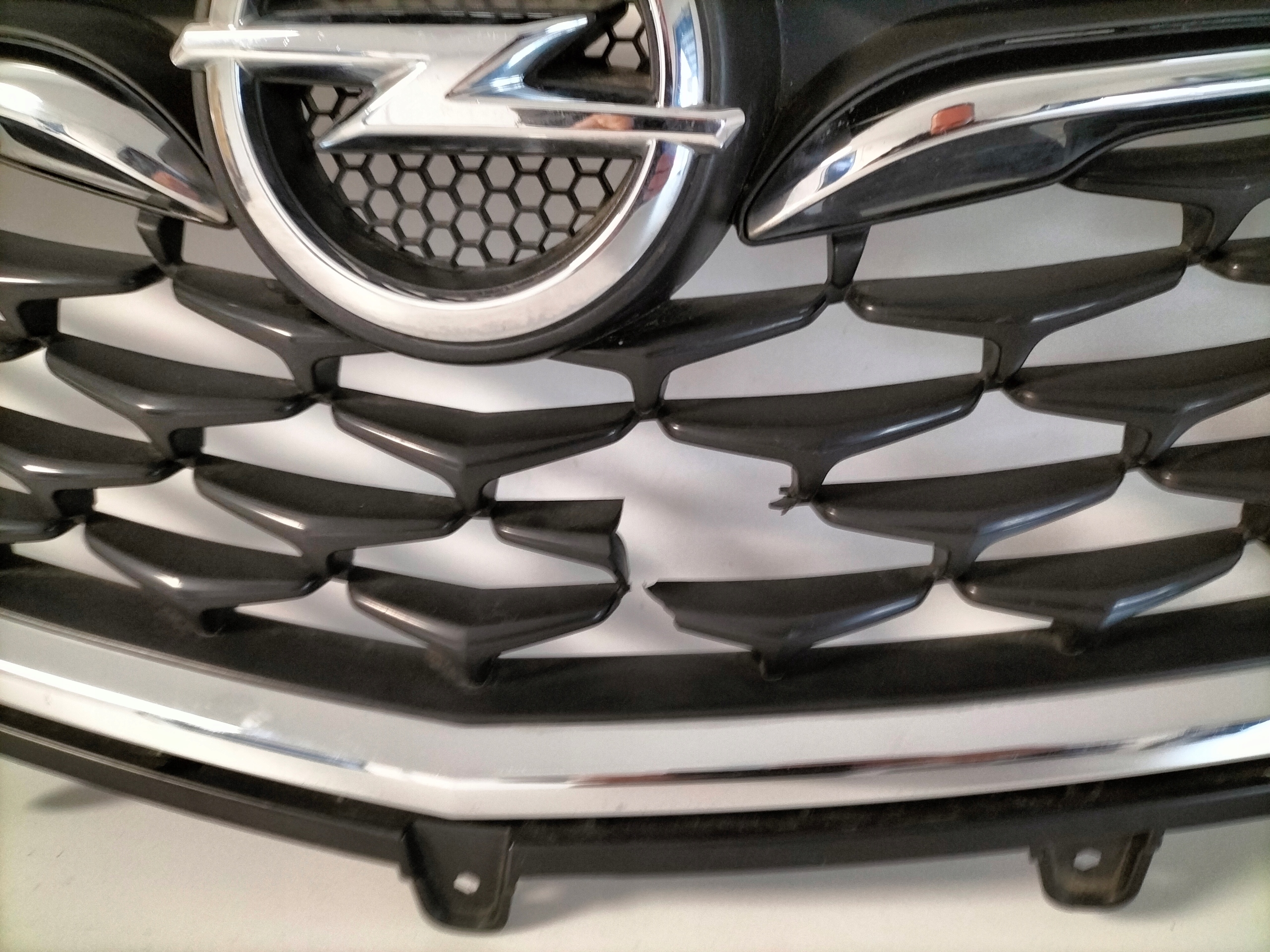 MRIEZKA LISTA OPEL MOKKA X 16-21