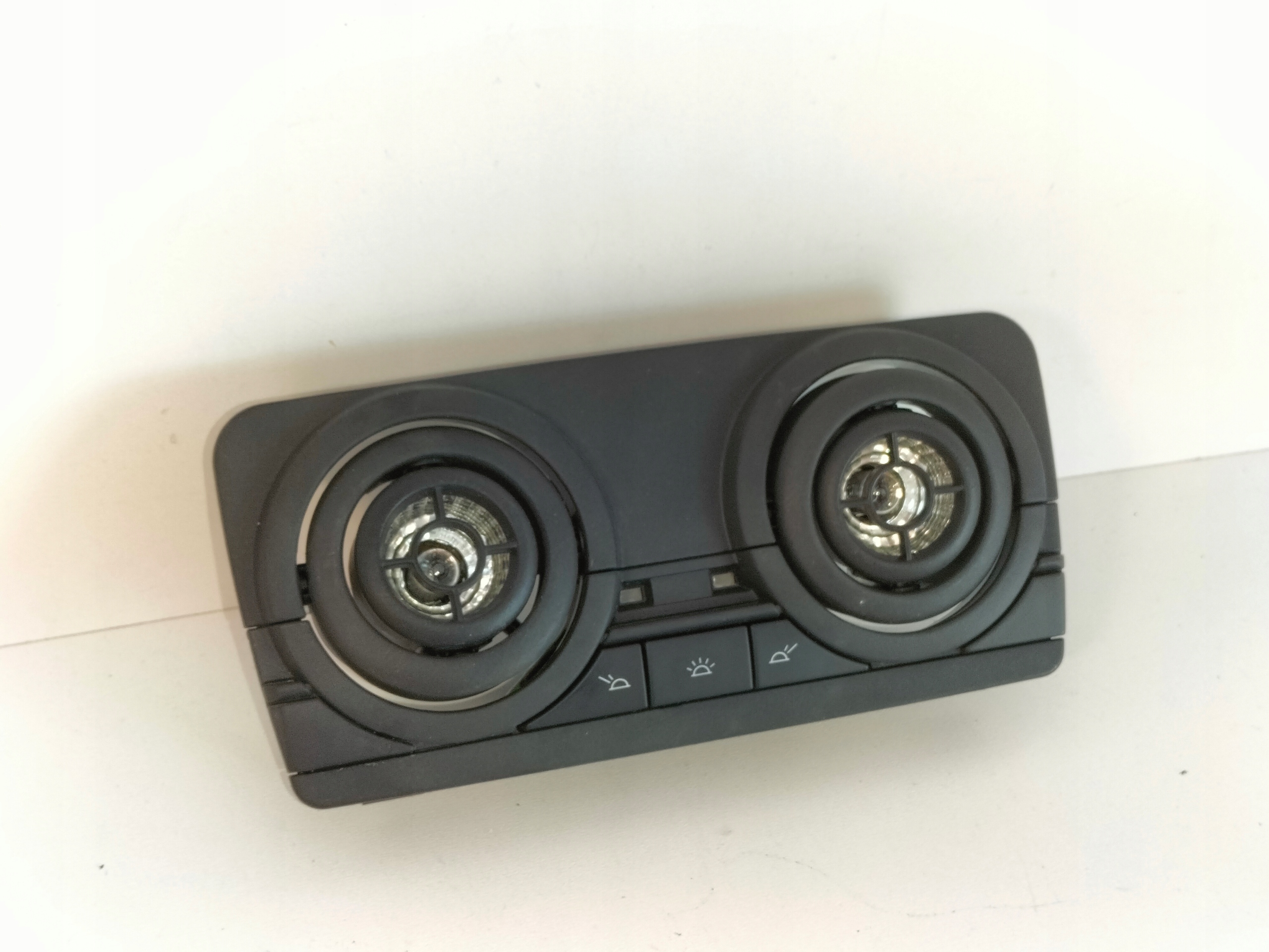 OSVETLENIE OSVETLENIE INTERIERU ZAD BMW 5 F10 10- BMW 6 F06 F12 F13 11-