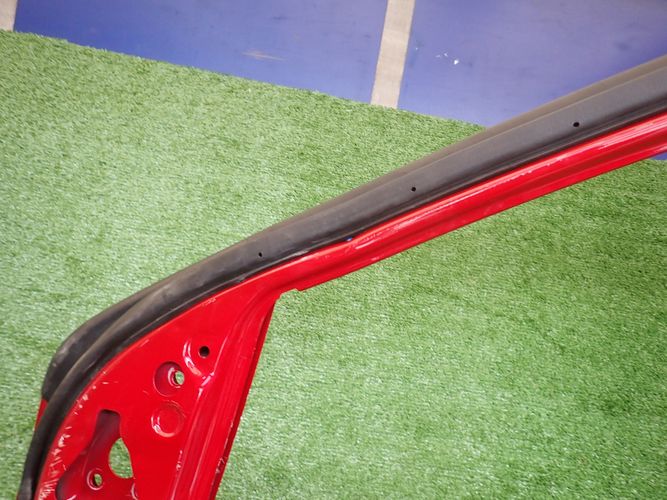 TOYOTA YARIS IV PRAVE PREDNE DVERE