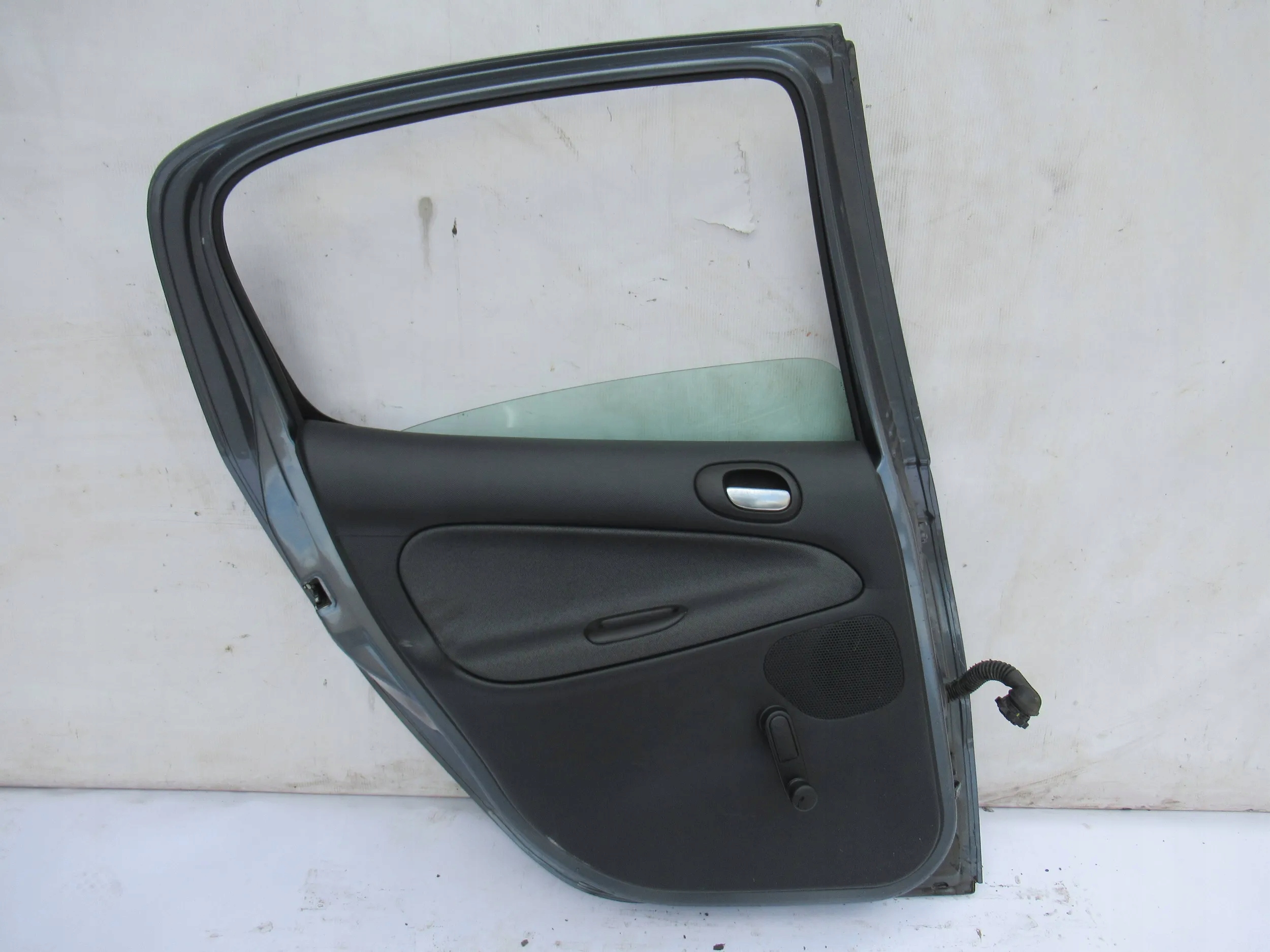 LAVE ZADNE DVERE Peugeot 206+ PLUS