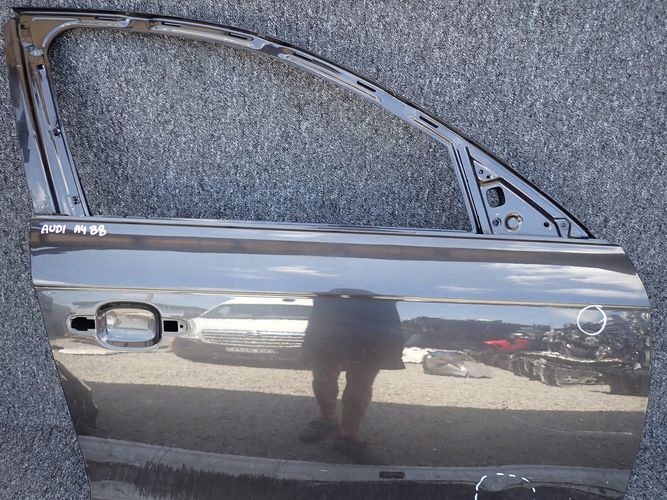 AUDI A4 B8 08- PRAVE PREDNE DVERE