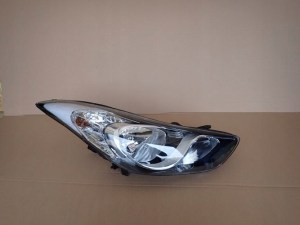 HYUNDAI ELANTRA 10-13 PRAVE PREDNE SVETLO DEPO NÁHRADA HYUNDAI ELANTRA 10-13 PRAVE PREDNE SVETLO DEPO NÁHRADA
