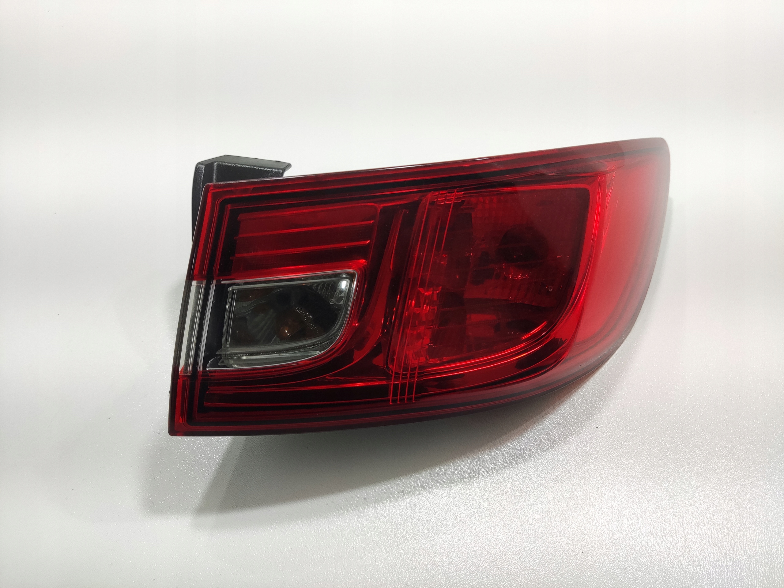 PRAVE ZADNE SVETLO RENAULT CLIO IV RS 265500631R 2016-19 LIFT