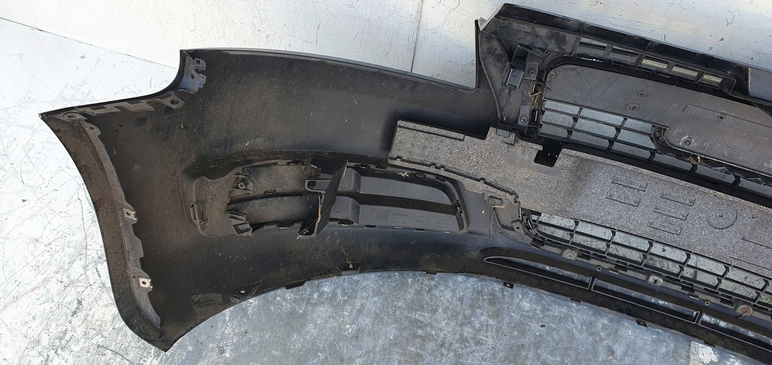 Audi A3 8P LIFT 08-012 PREDNÝ NÁRAZNÍK 8P0807437H