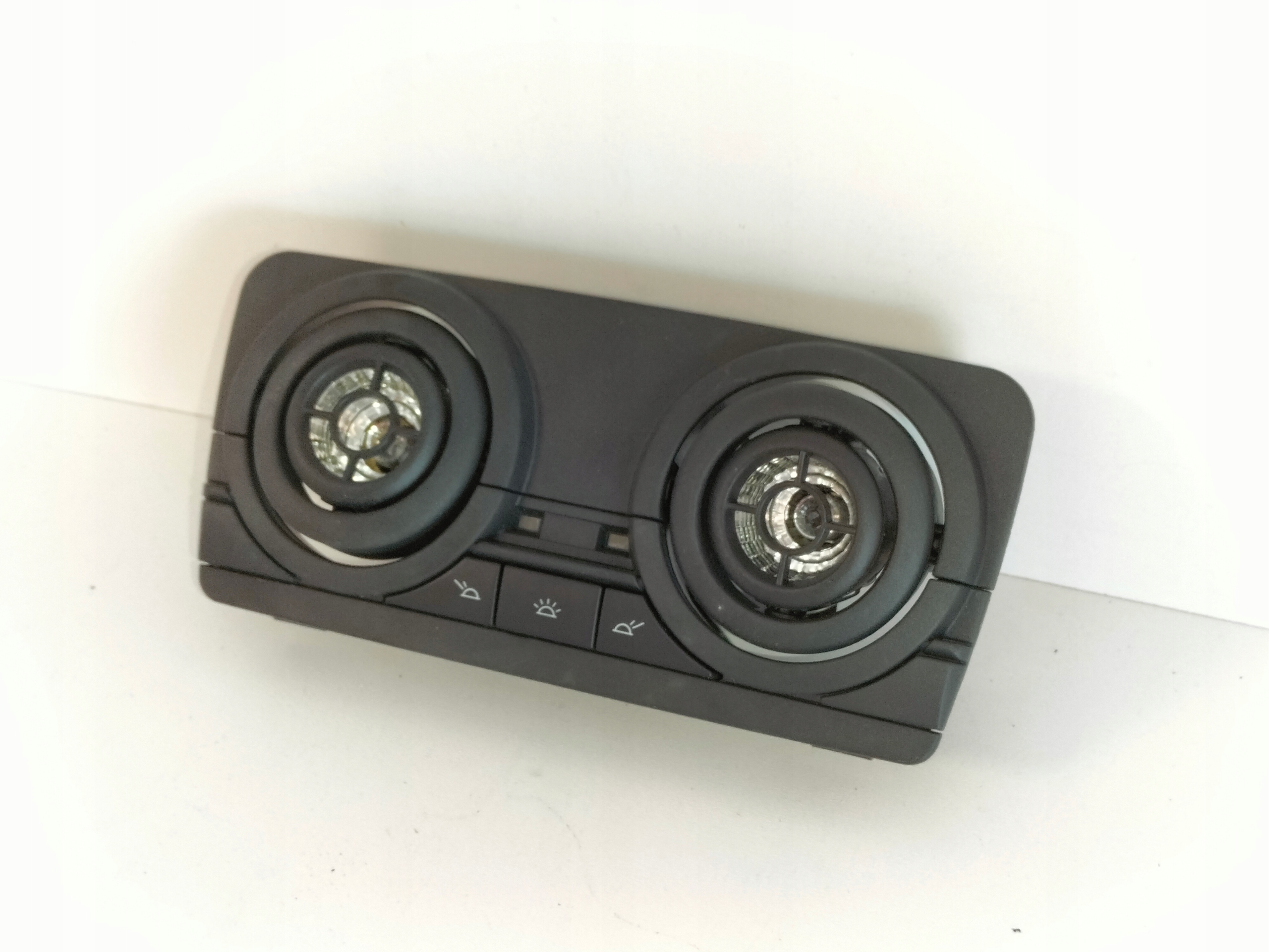 OSVETLENIE OSVETLENIE INTERIERU ZAD BMW 5 F10 10- BMW 6 F06 F12 F13 11-
