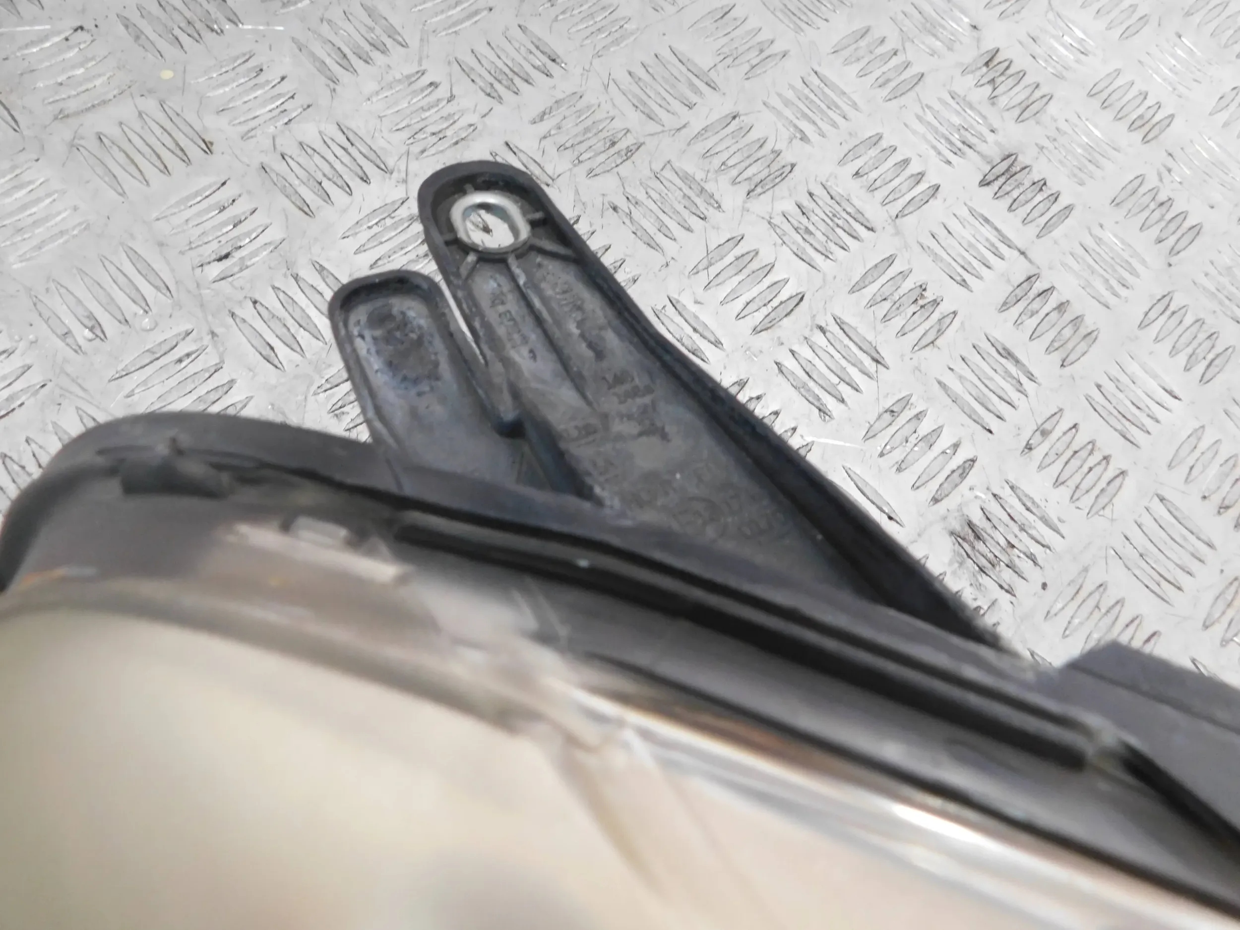 PRAVE PREDNE SVETLO CITROEN NEMO FIORINO