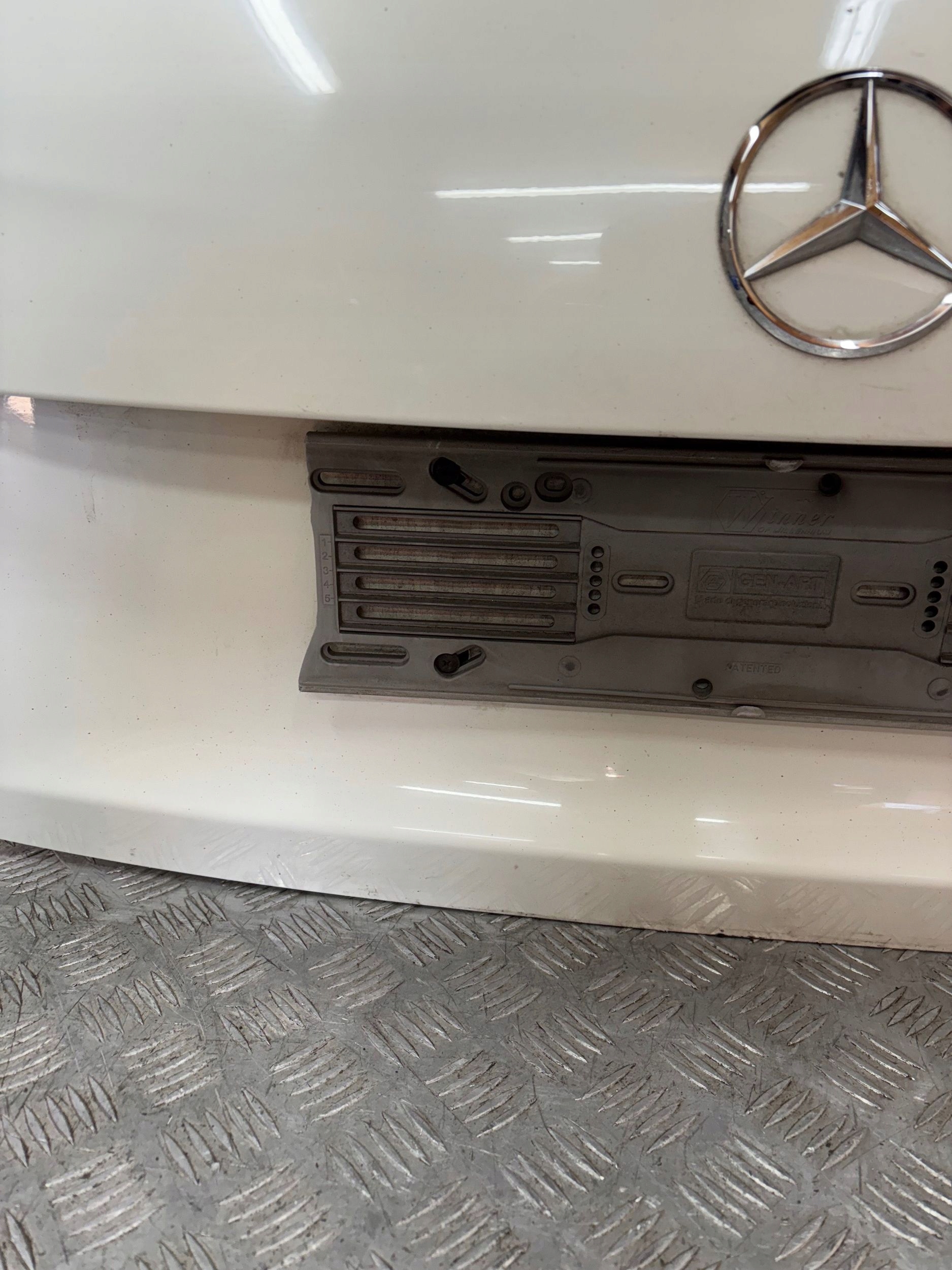 ZADNÁ KAPOTA MERCEDES A KLASA W176 12-