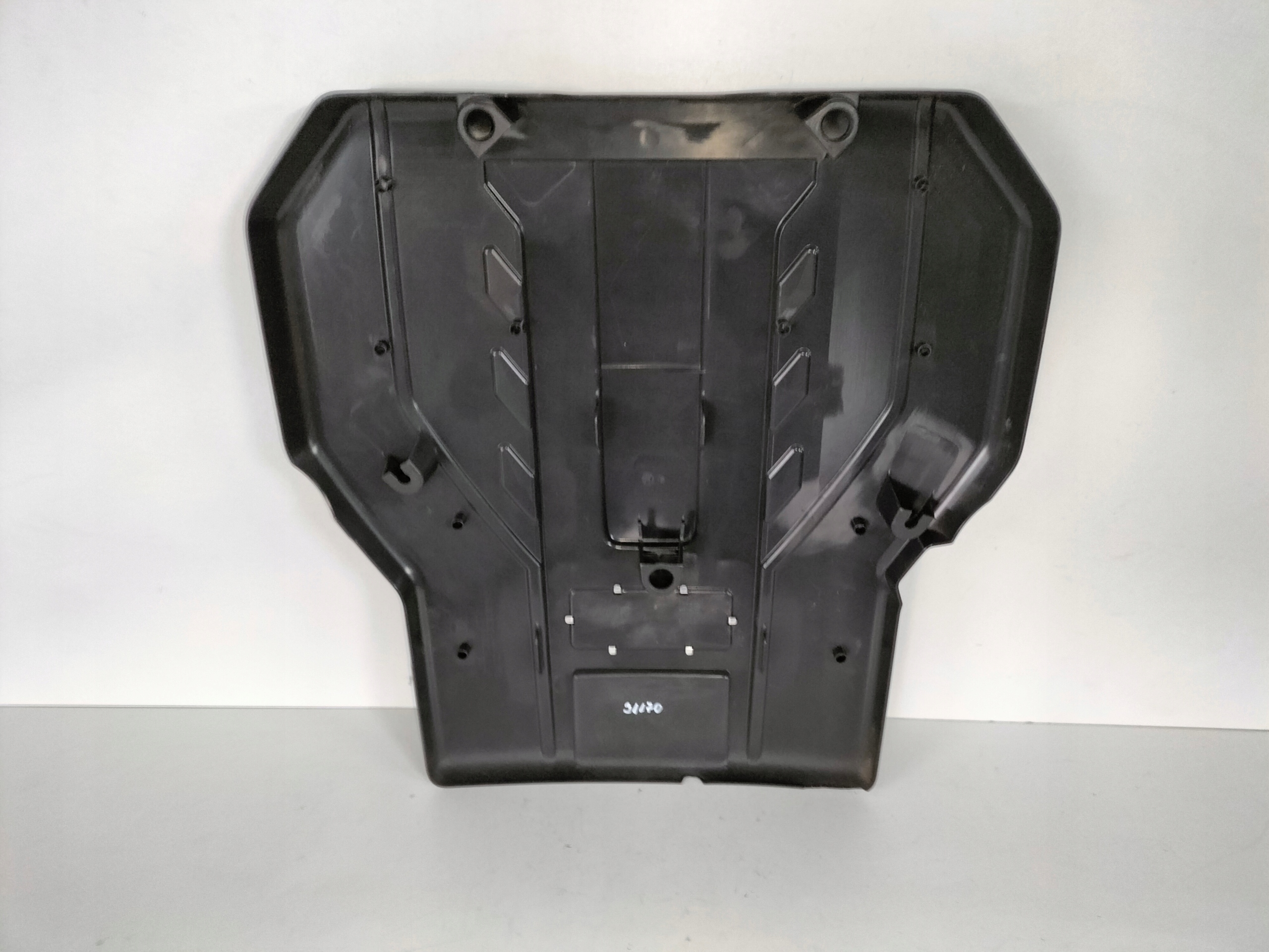 KRYT MOTORA LAND RANGE ROVER L460 21-