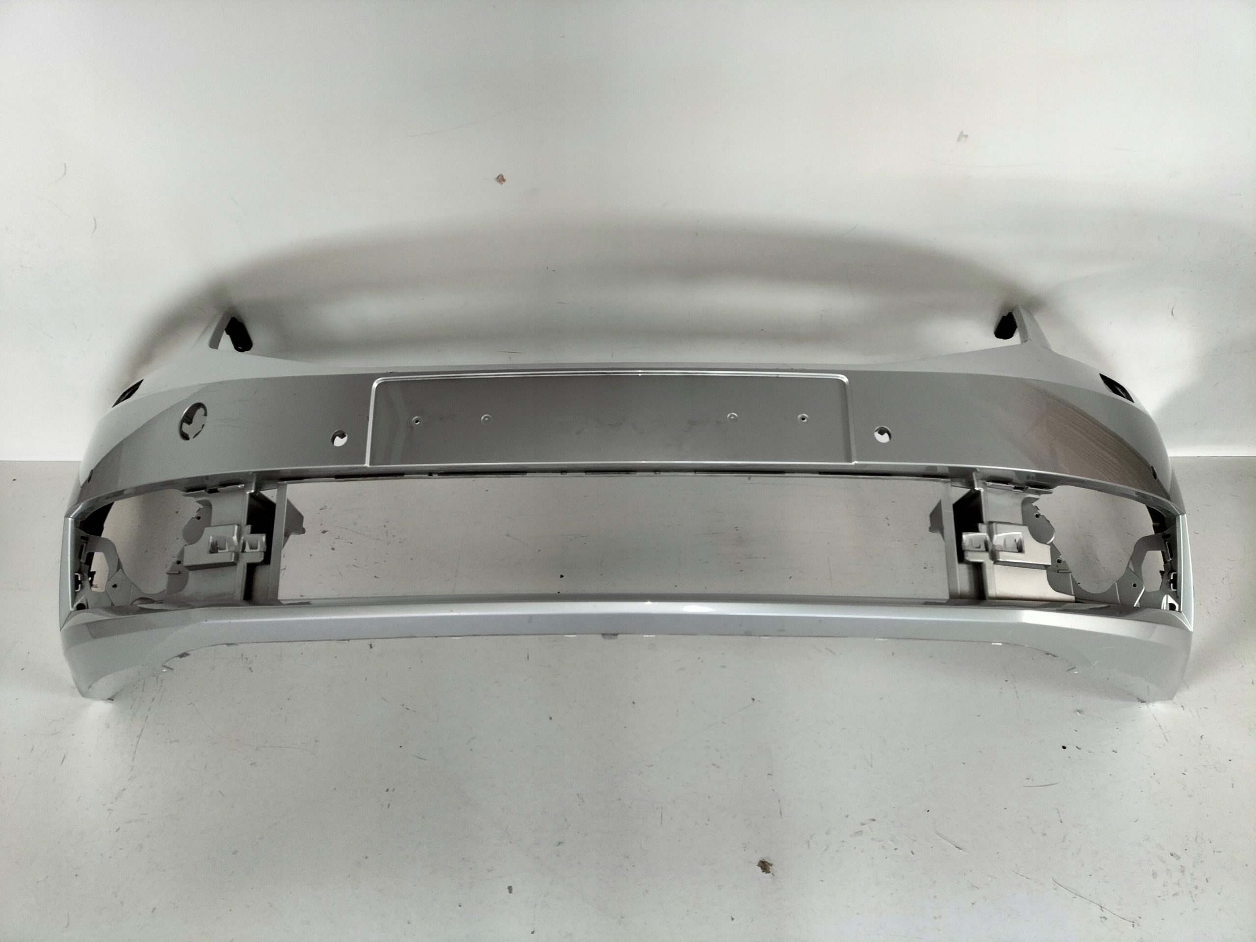PREDNÝ NÁRAZNÍK SKODA OCTAVIA III LIFT 17-