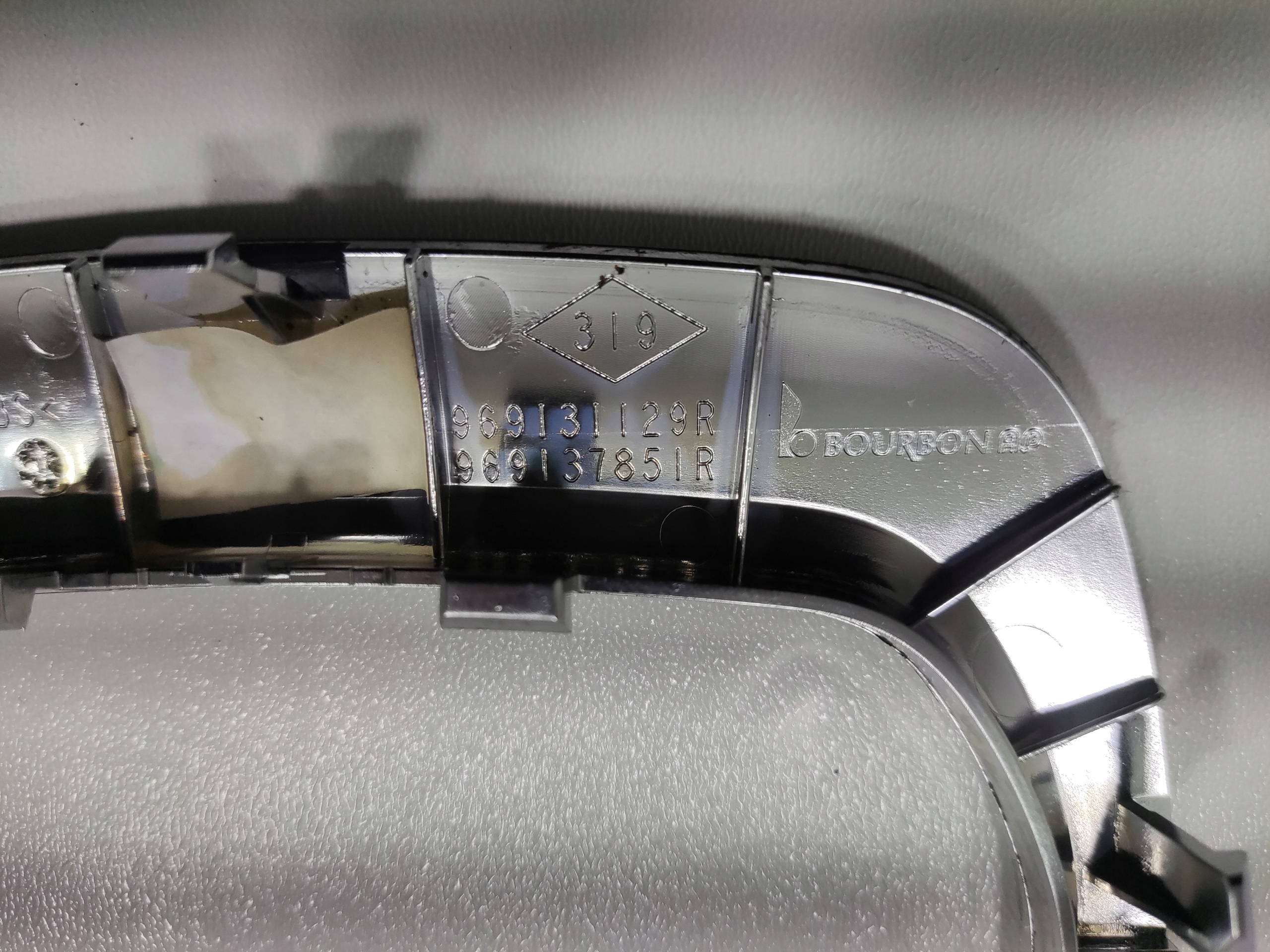 DEKOR RAMIK RADENIE RYCHLOSTIA CHROM RENAULT MEGANE IV 969131129R 2016-2020