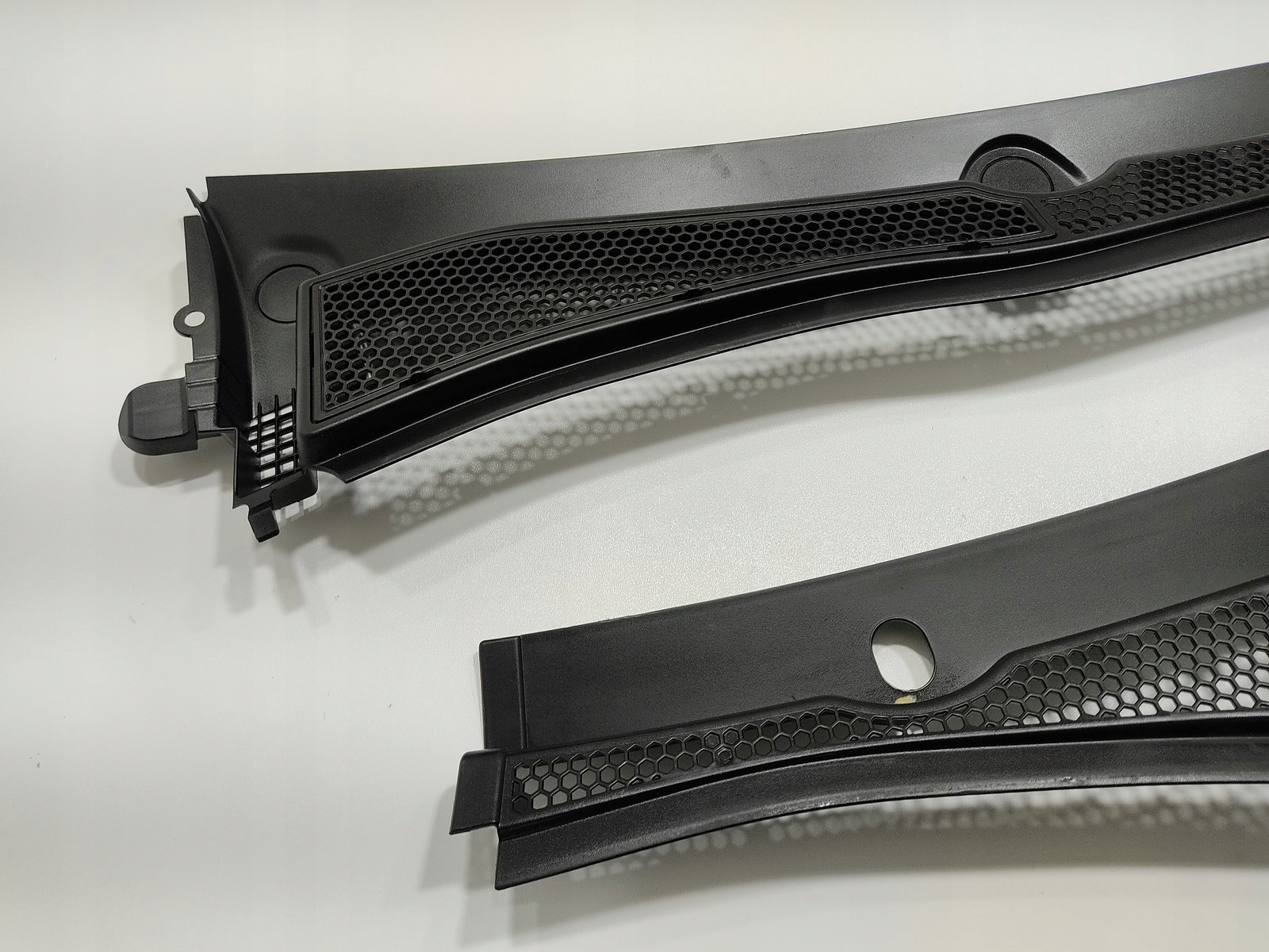 TORPÉDO, PLAST POD STIERAČE – ĽAVÉ PRAVÉ PEUGEOT 2008 I 9673303277 9673303080 2013-2019