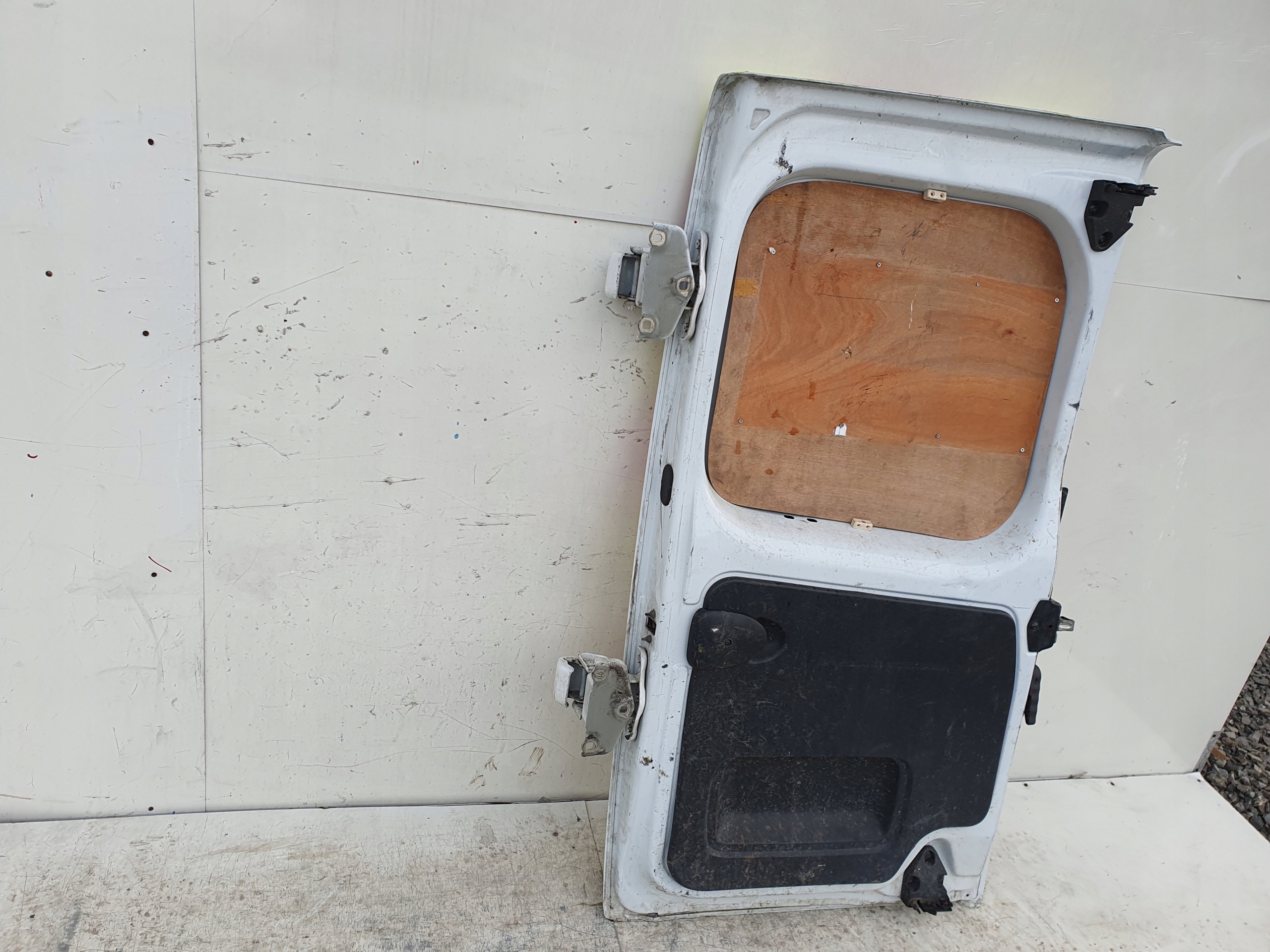 RENAULT TRAFIC III 3 PRAVE ZADNE DVERE