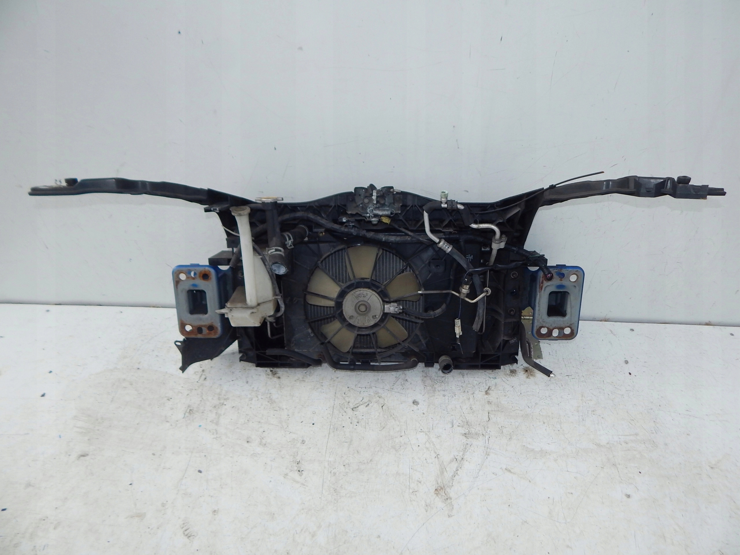 mazda 2 II 02-07 sport 1.5 PREDNE CELO
