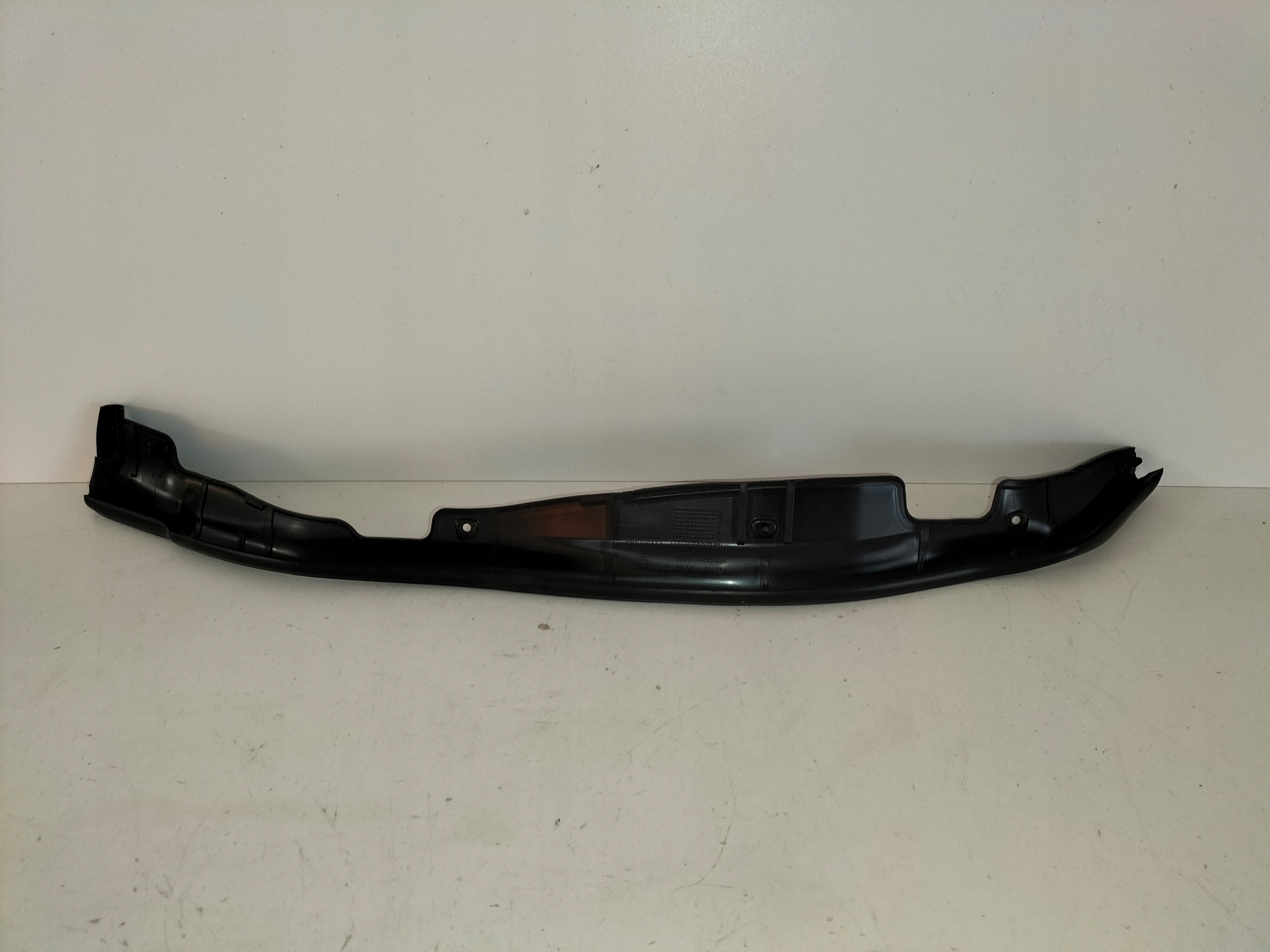 TESNIACA GUMA ZADNYCH DVERÍch tył PRAVÝch BMW X1 F48 F49 15-