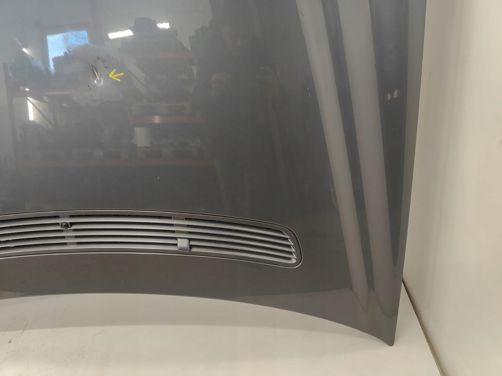 MERCEDES w211 PREDNÁ KAPOTA kol: 368