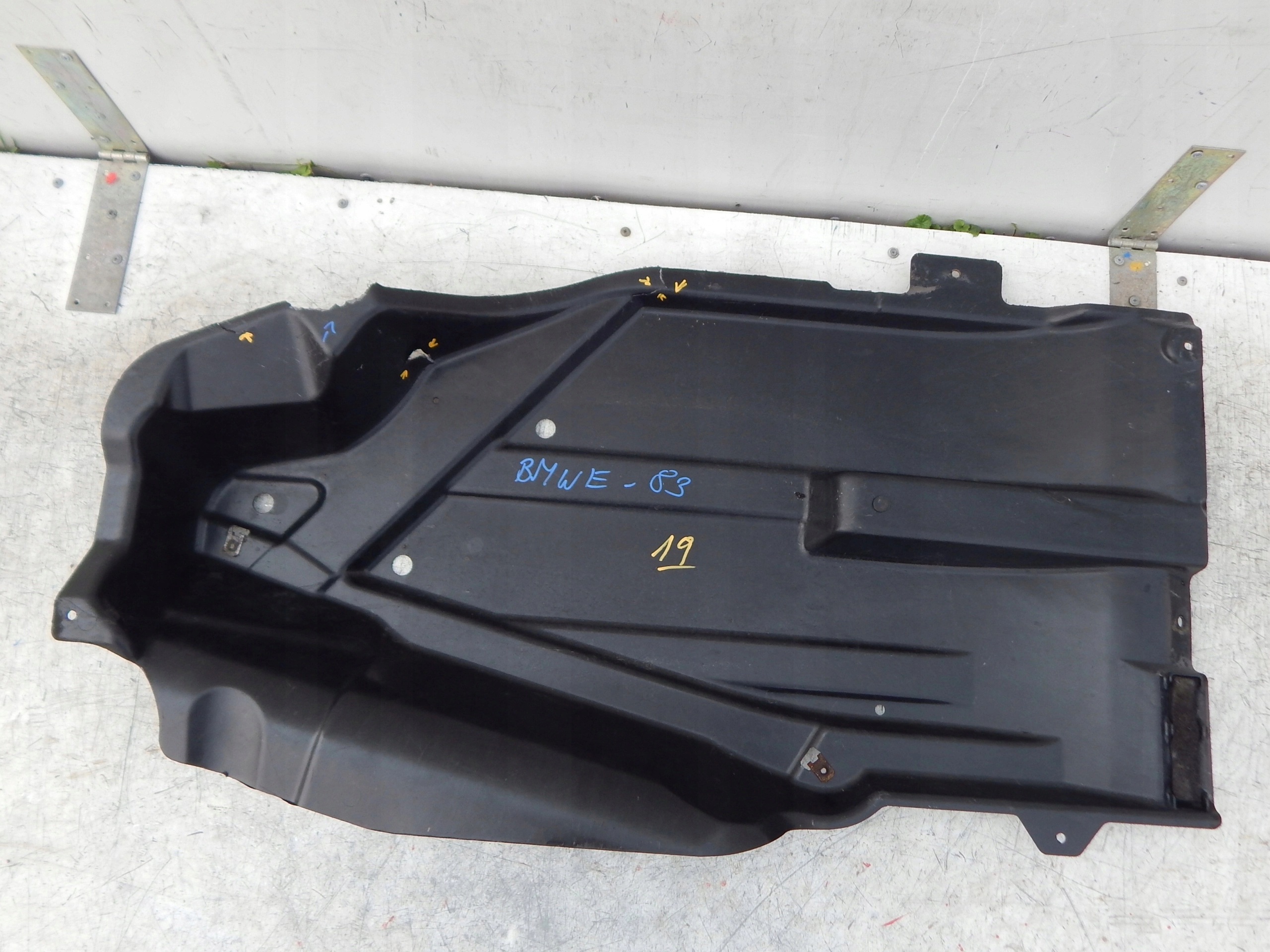 BMW E83 X3 KRYT PODVOZKU
