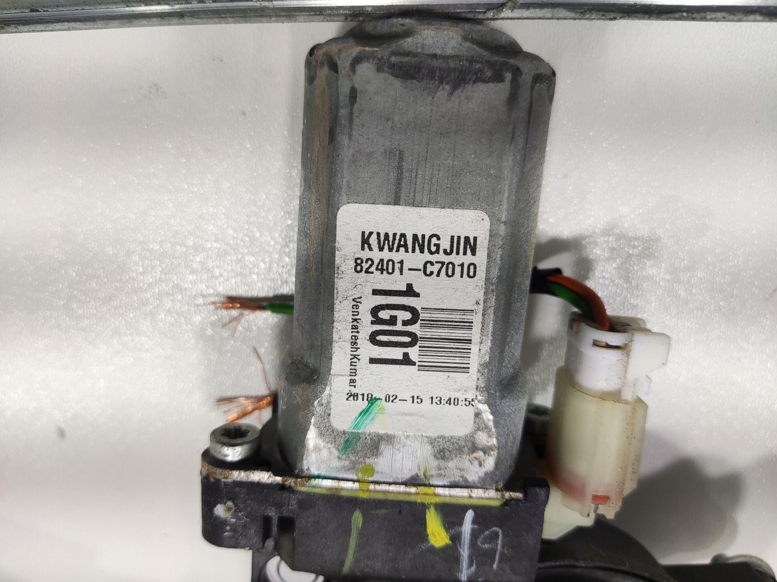 ĽAVÝ PREDNÝ MECHANIZMUS SŤAHOVANIA OKNA HYUNDAI I20 II 82401-C7010 14-