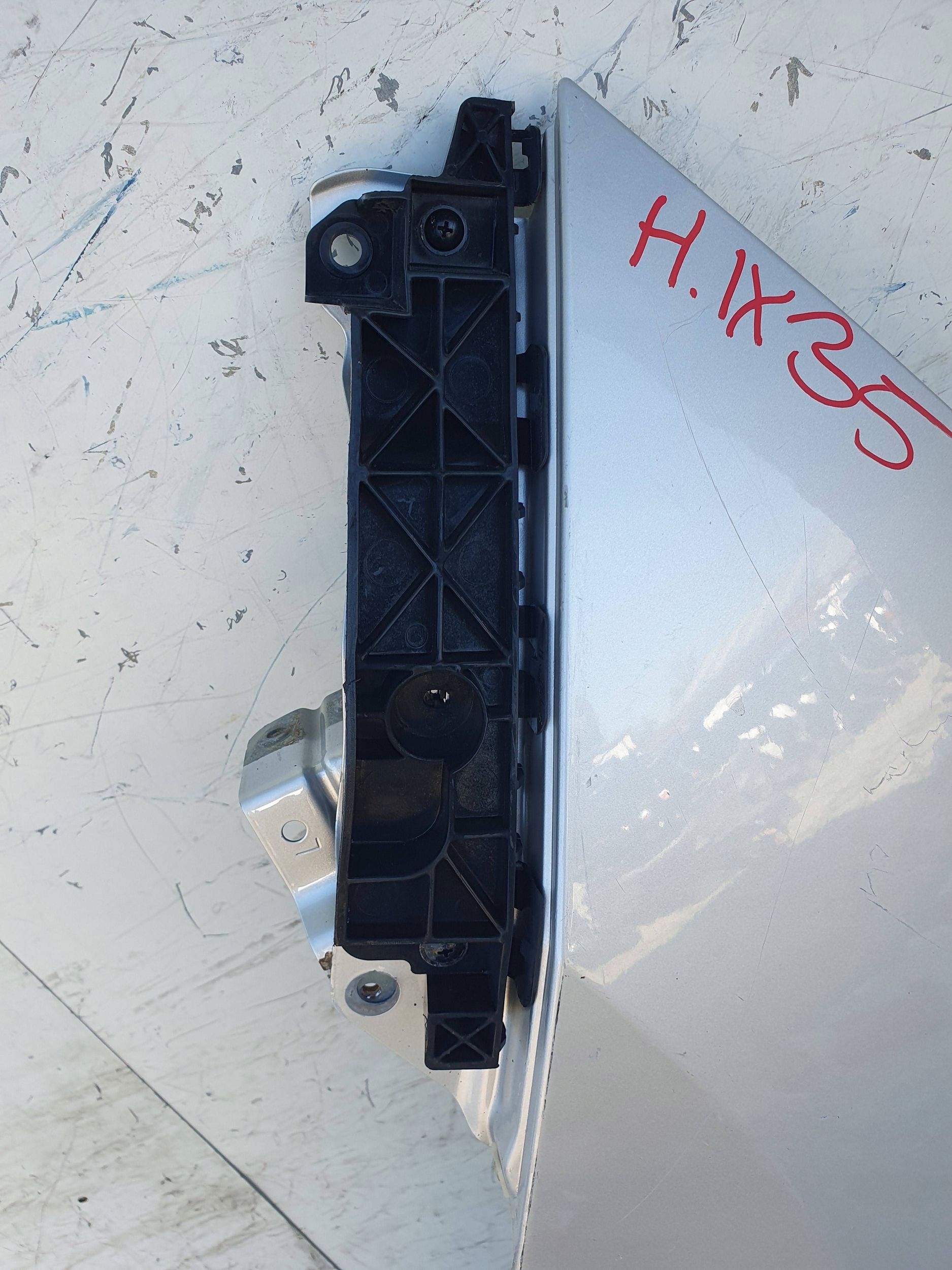 Hyundai ix35 ĽAVÝ PREDNÝ BLATNÍK