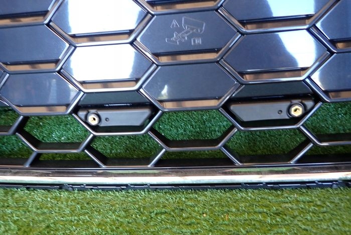 AUDI A5 S-LINE LIFT 19- MRIEZKA LISTA