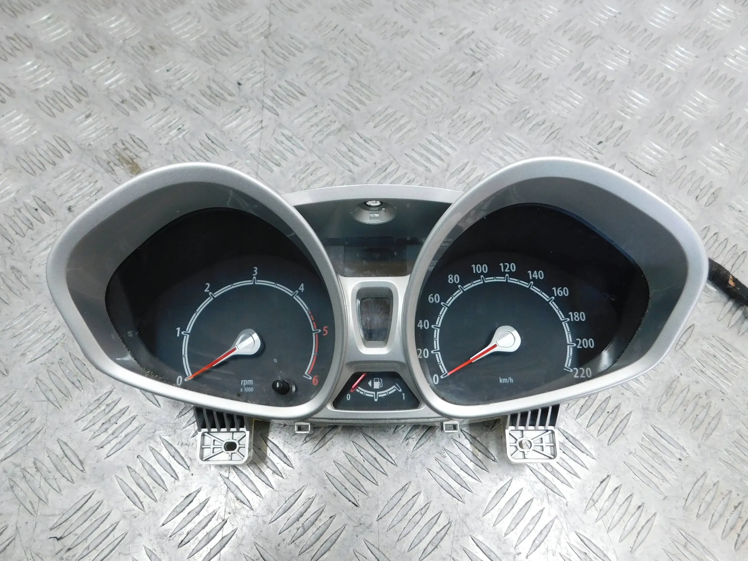 TACHOMETER BUDIKY FORD FIESTA MK7 1.4 TDCI 8A6T-10849-GF