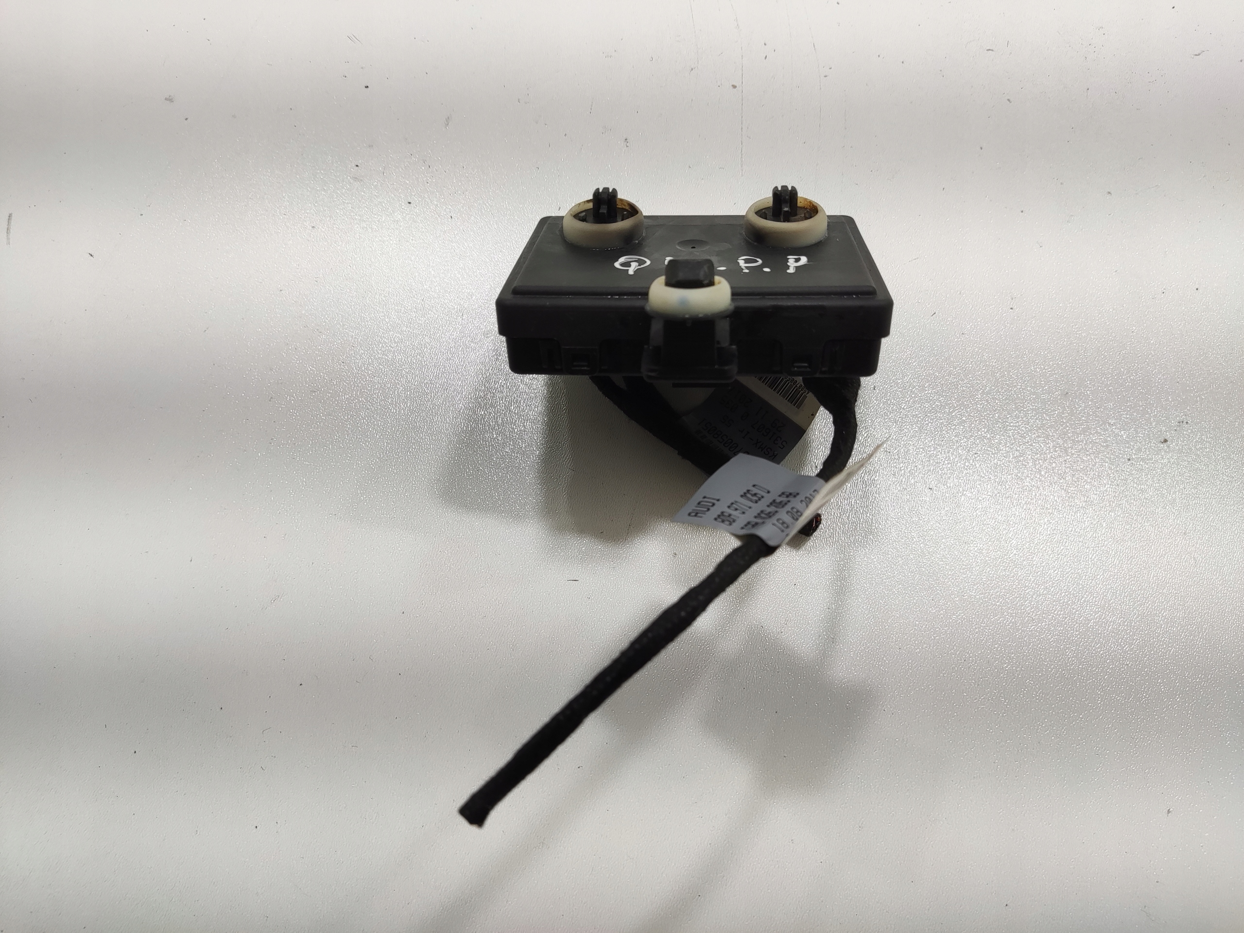 MODUL RIADIACA JEDNOTKA PRAVE PREDNE DVERE AUDI Q5 II 80A 2016-20 8W1959592