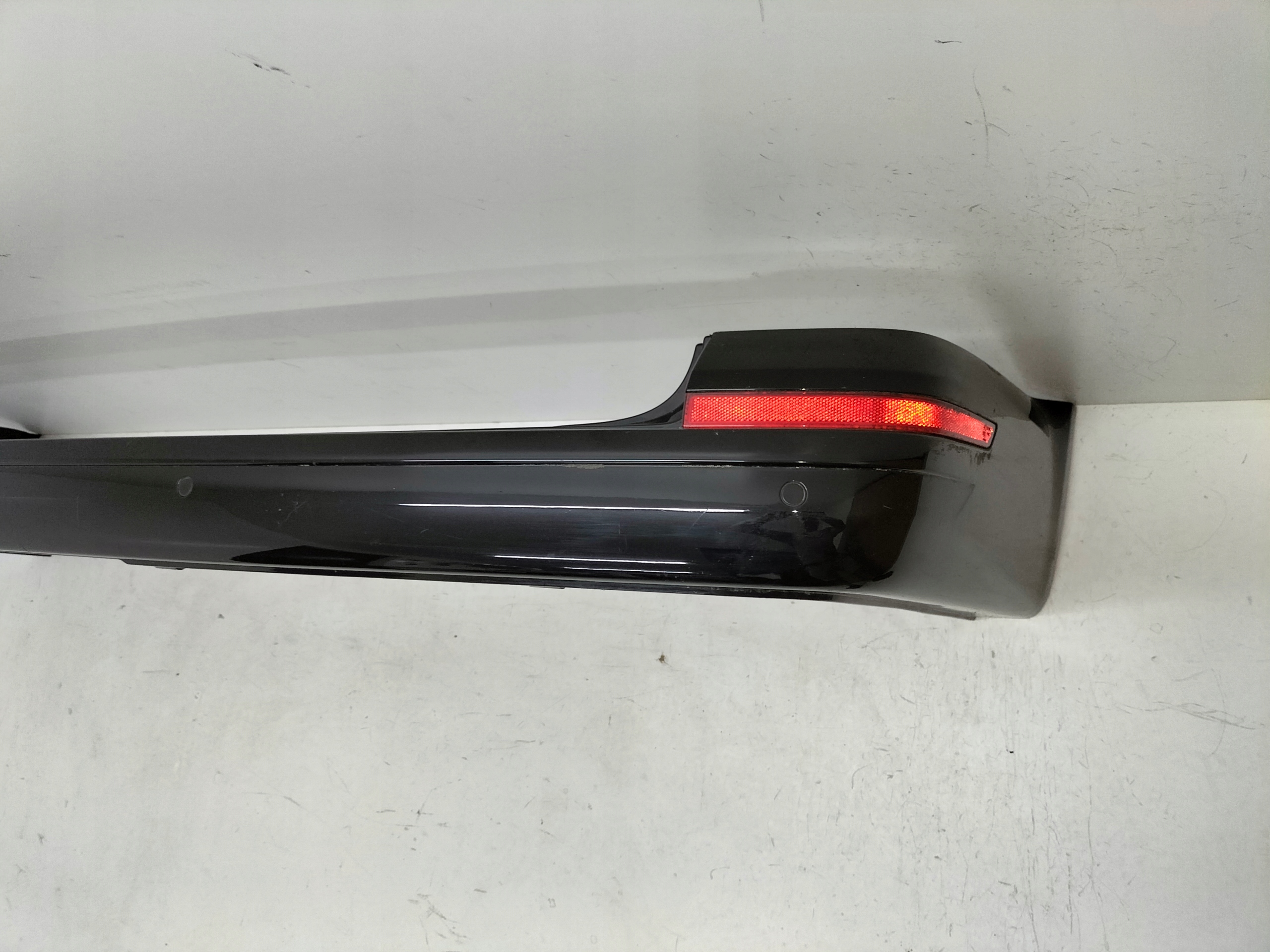 ZADNÝ NÁRAZNÍK VW T6 MULTIVAN 15-
