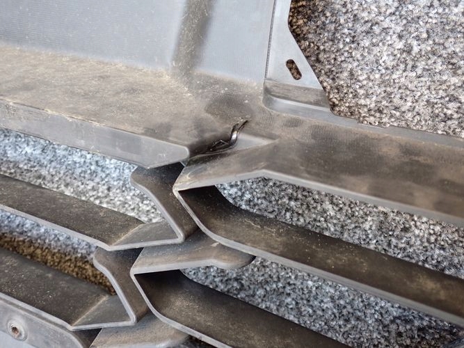 NISSAN MICRA K13 LIFT 13- PREDNÝ NÁRAZNÍK