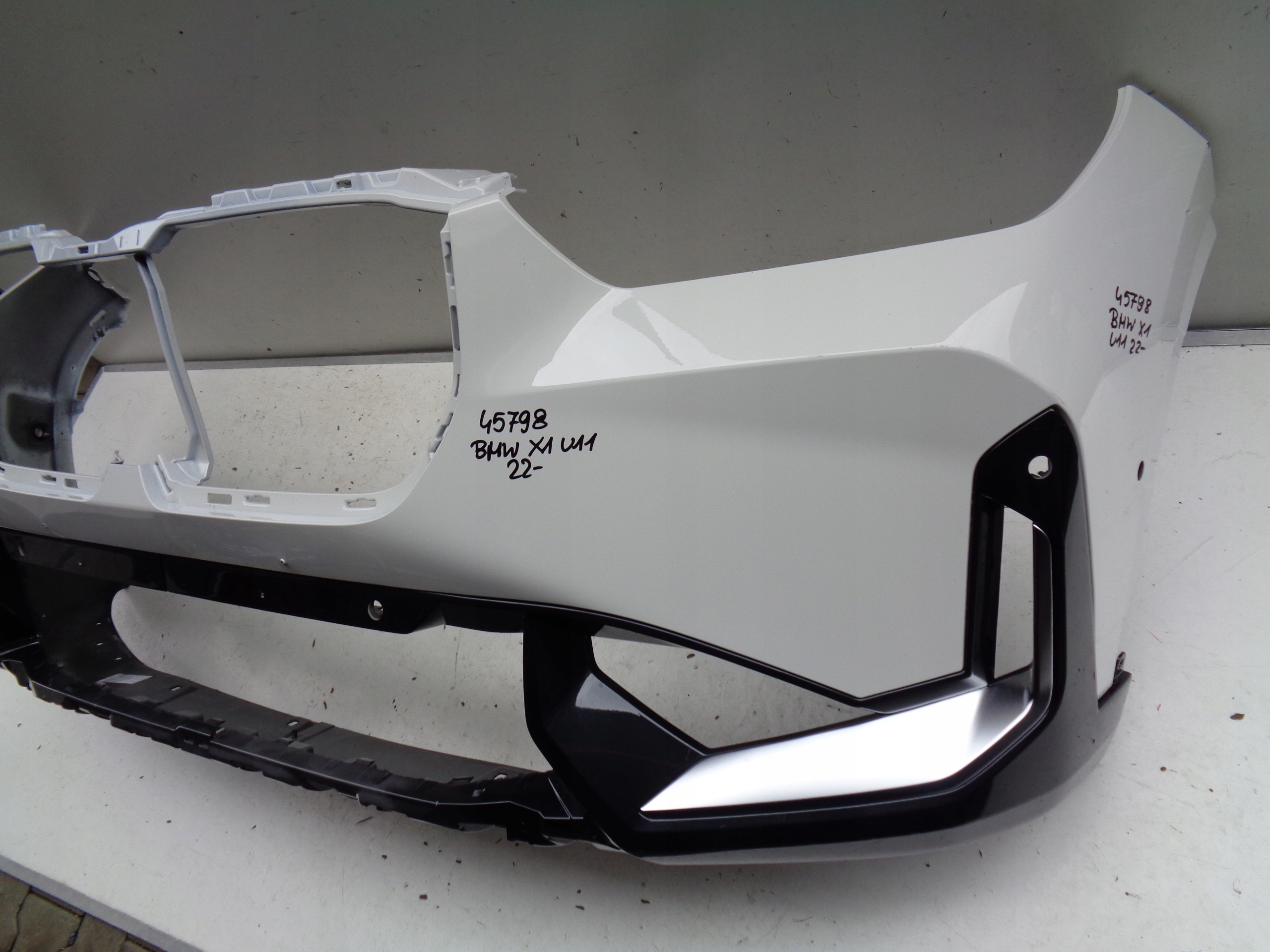 PREDNÝ NÁRAZNÍK BMW X1 U11 22- NR 45798