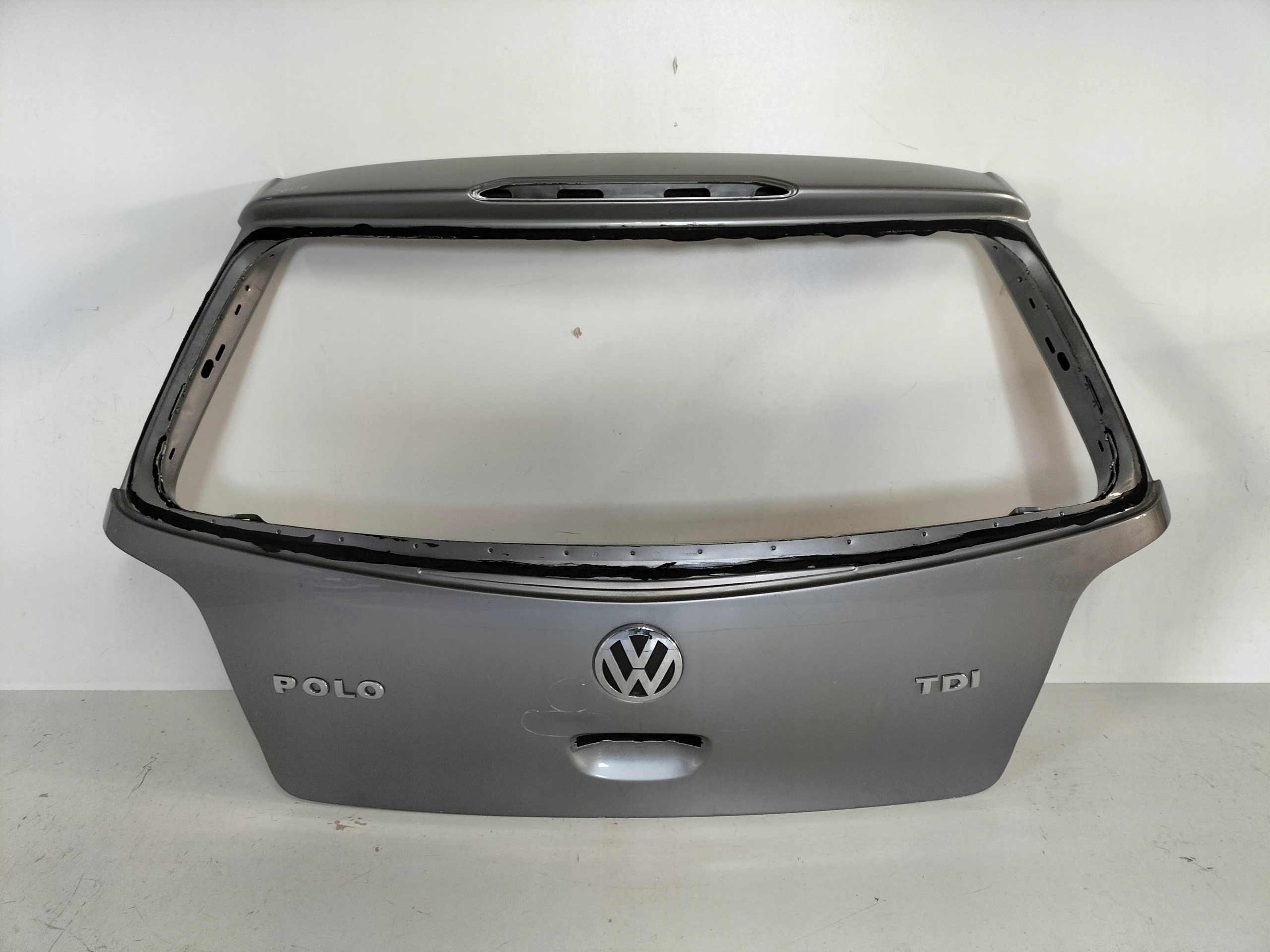 ZADNÁ KAPOTA VW POLO 4 IV 02-09