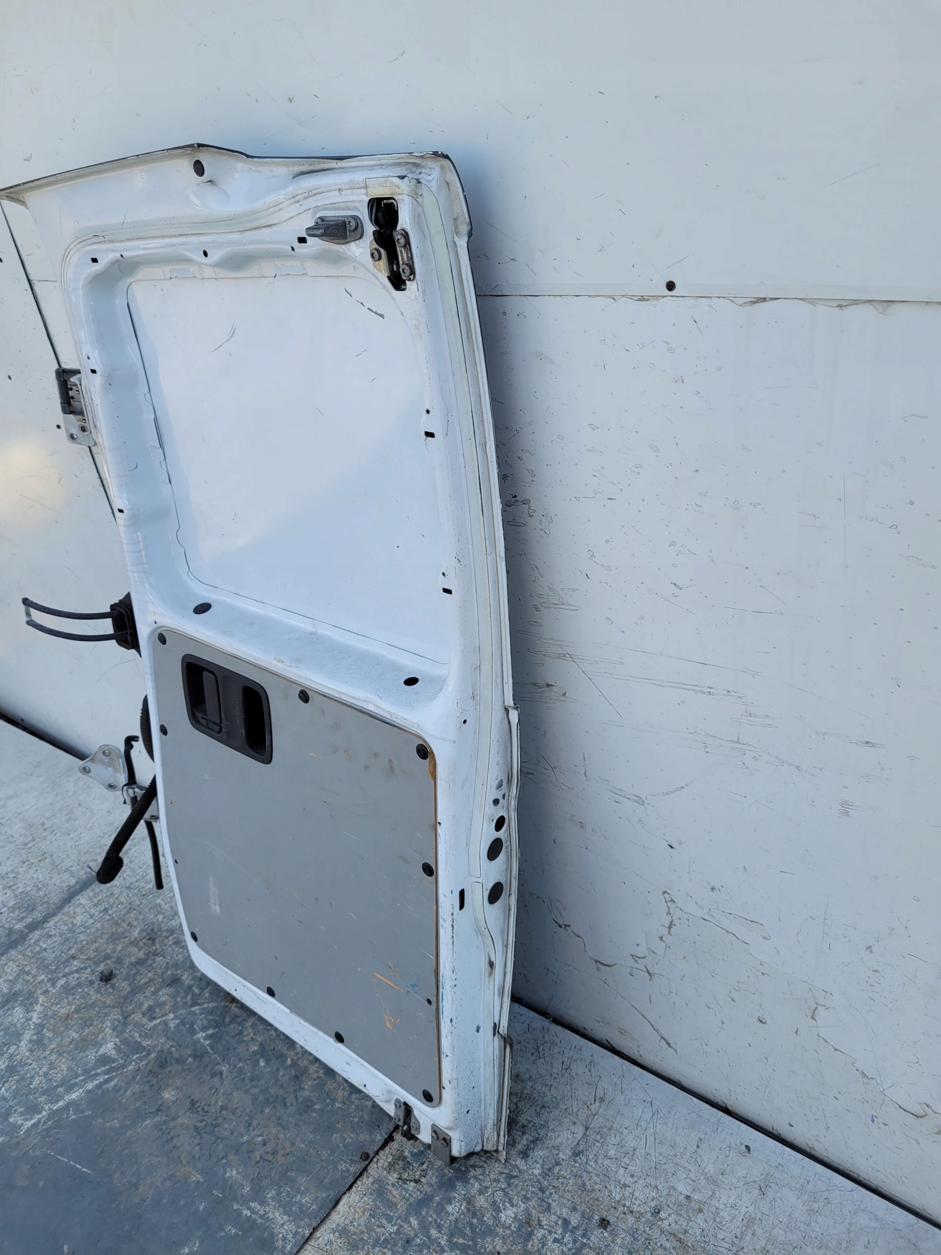 MERCEDES VITO W639 LIFT PRAVE ZADNE DVERE FURTKI