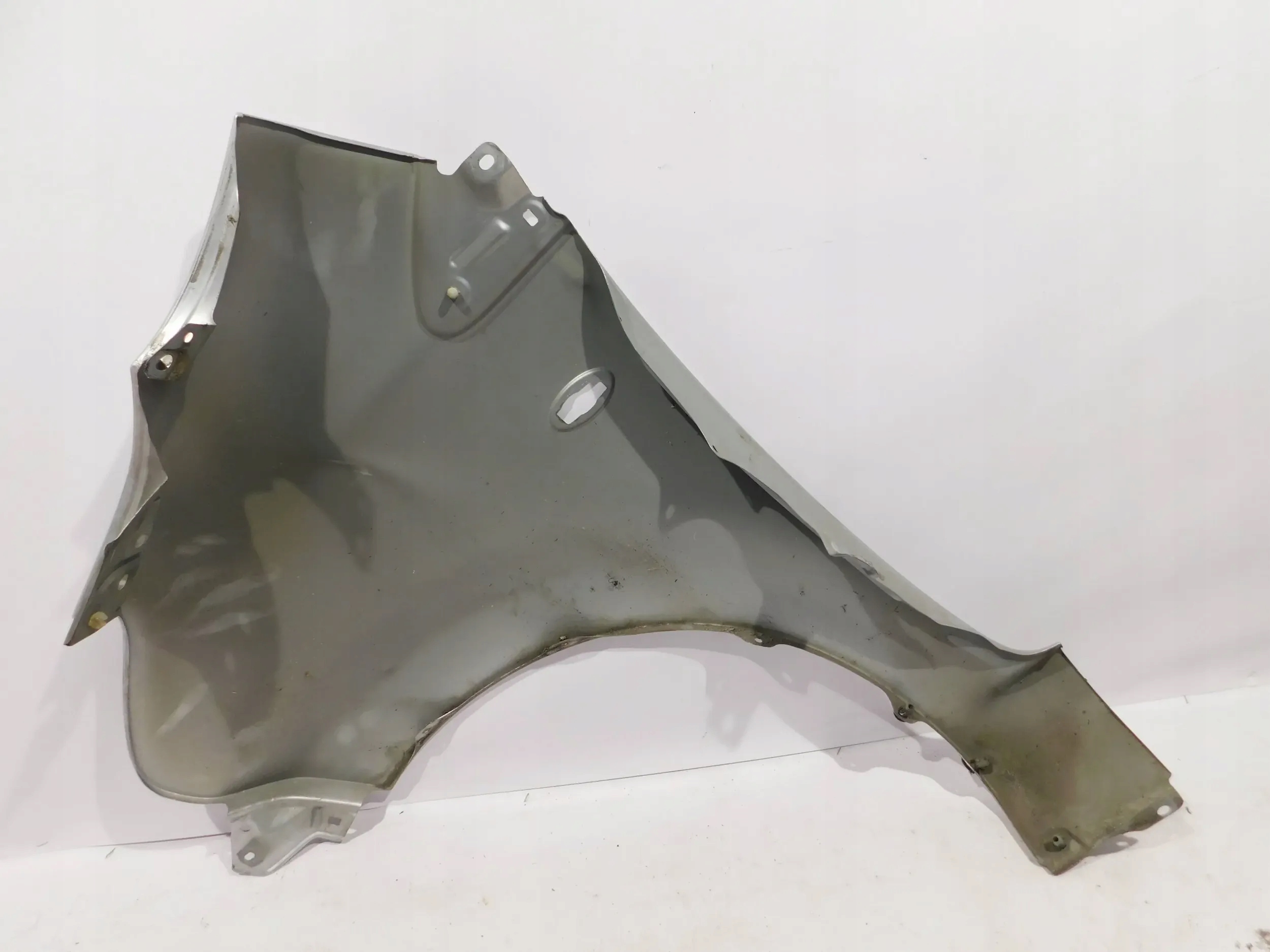 PRAVY PREDNY BLATNIK TOYOTA AYGO