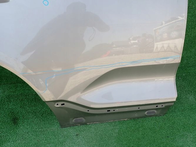 VOLVO XC40 PRAVE ZADNE DVERE