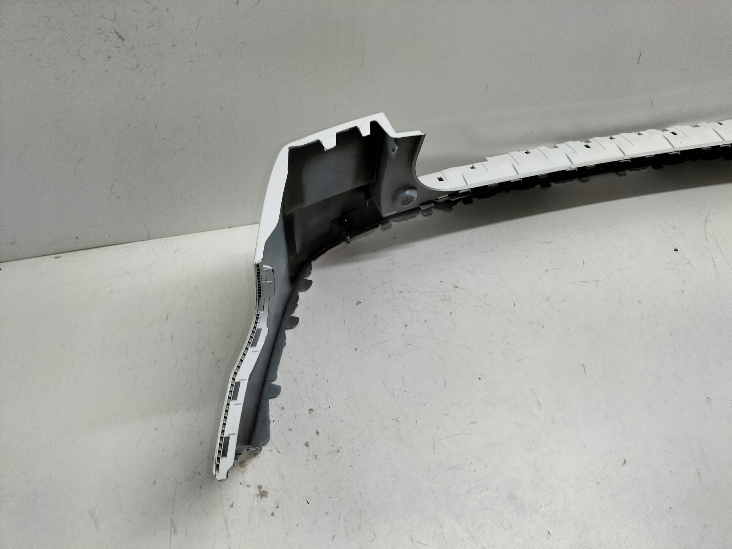 ZADNÝ NÁRAZNÍK CHEVROLET ORLANDO 11-