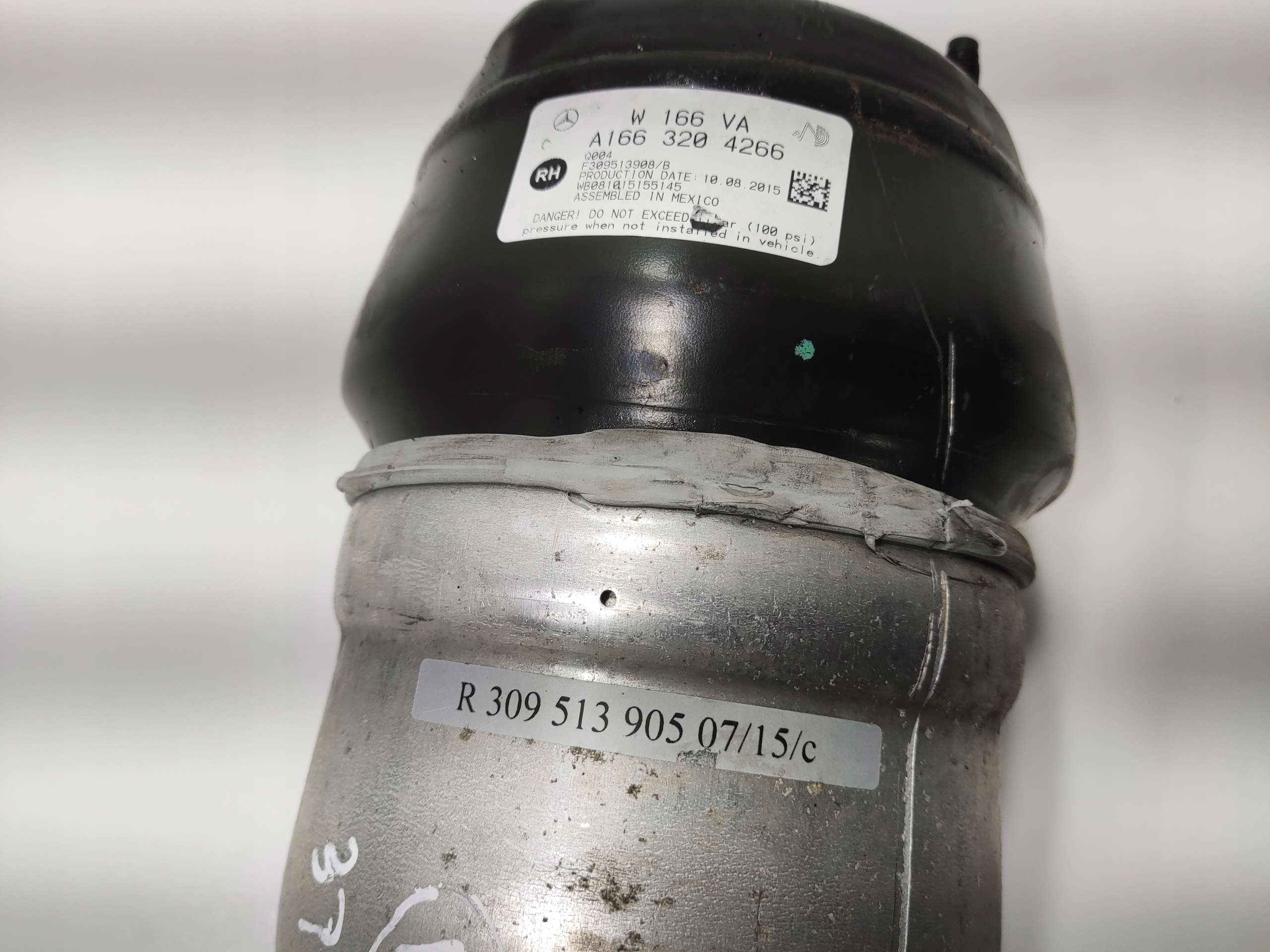 PRAVÝ PREDNÝ TLMIČ + OTOČ AIRMATIC MERCEDES GLE I W166 A1663204266