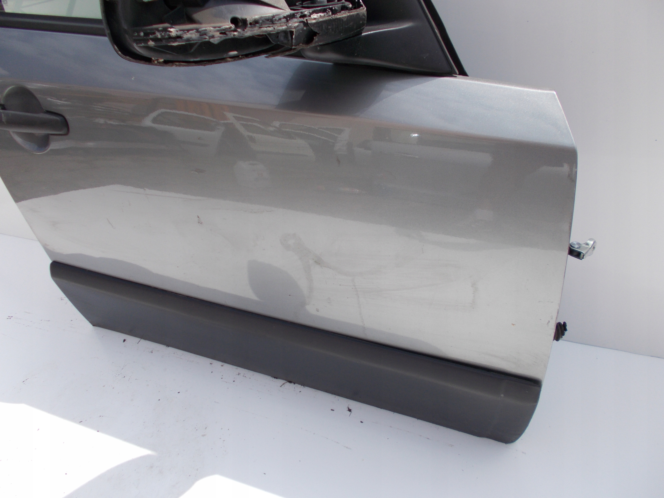 PRAVÉ PREDNÉ DVERE FIAT SEDICI