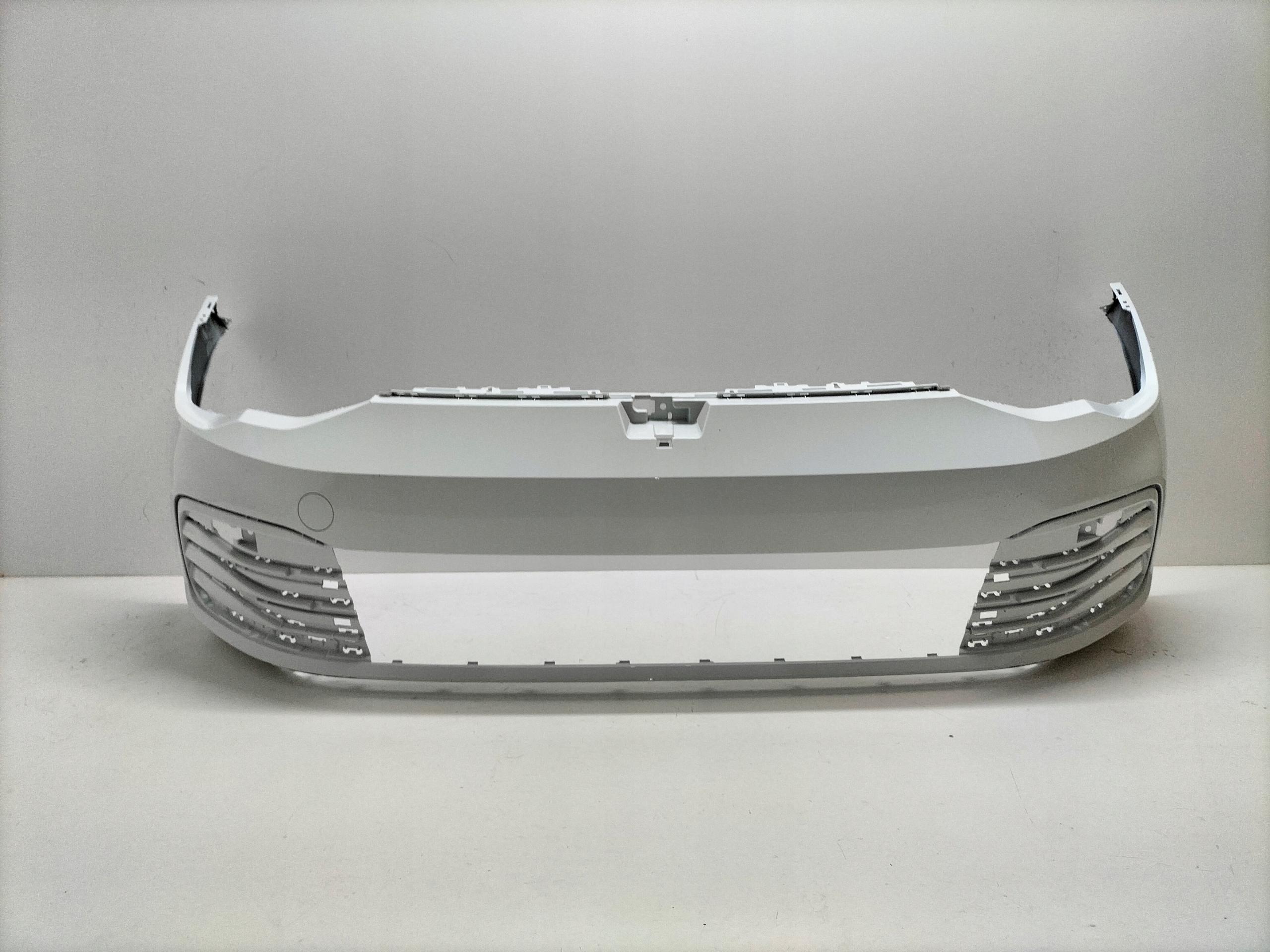 PREDNÝ NÁRAZNÍK VW GOLF 8 VIII 20-24