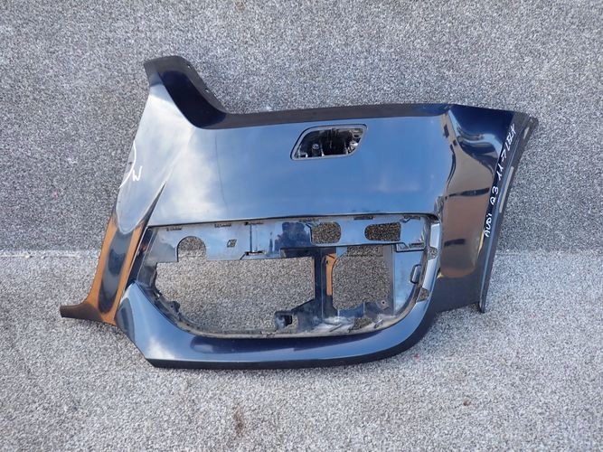 AUDI Q3 11- ĽAVÝ ROH PREDNÉHO NÁRAZNÍKA